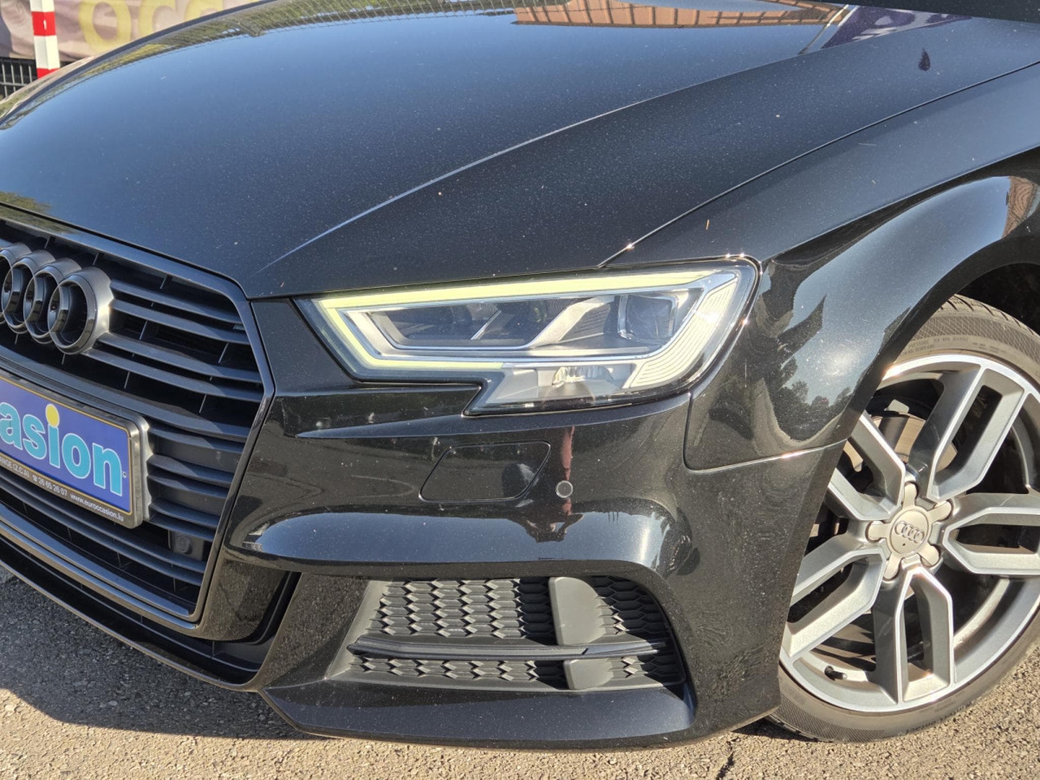 Audi A3 SPORTBACK 30TFSI 116CV S-LINE (2020) - Photo 2