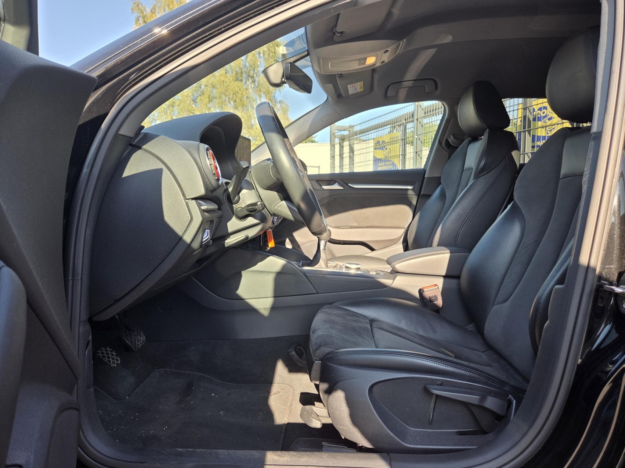 Audi A3 SPORTBACK 30TFSI 116CV S-LINE (2020) - Photo 7
