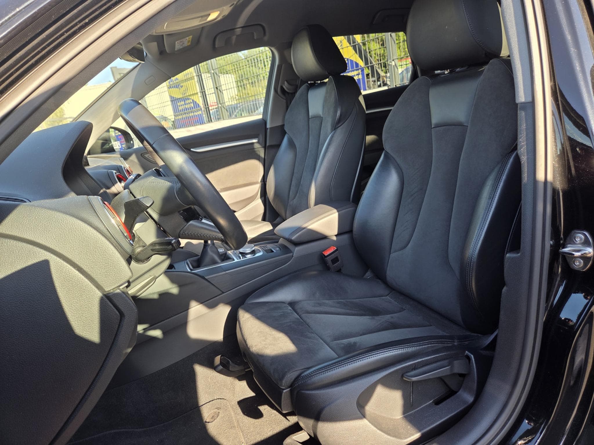 Audi A3 SPORTBACK 30TFSI 116CV S-LINE (2020) - Photo 8