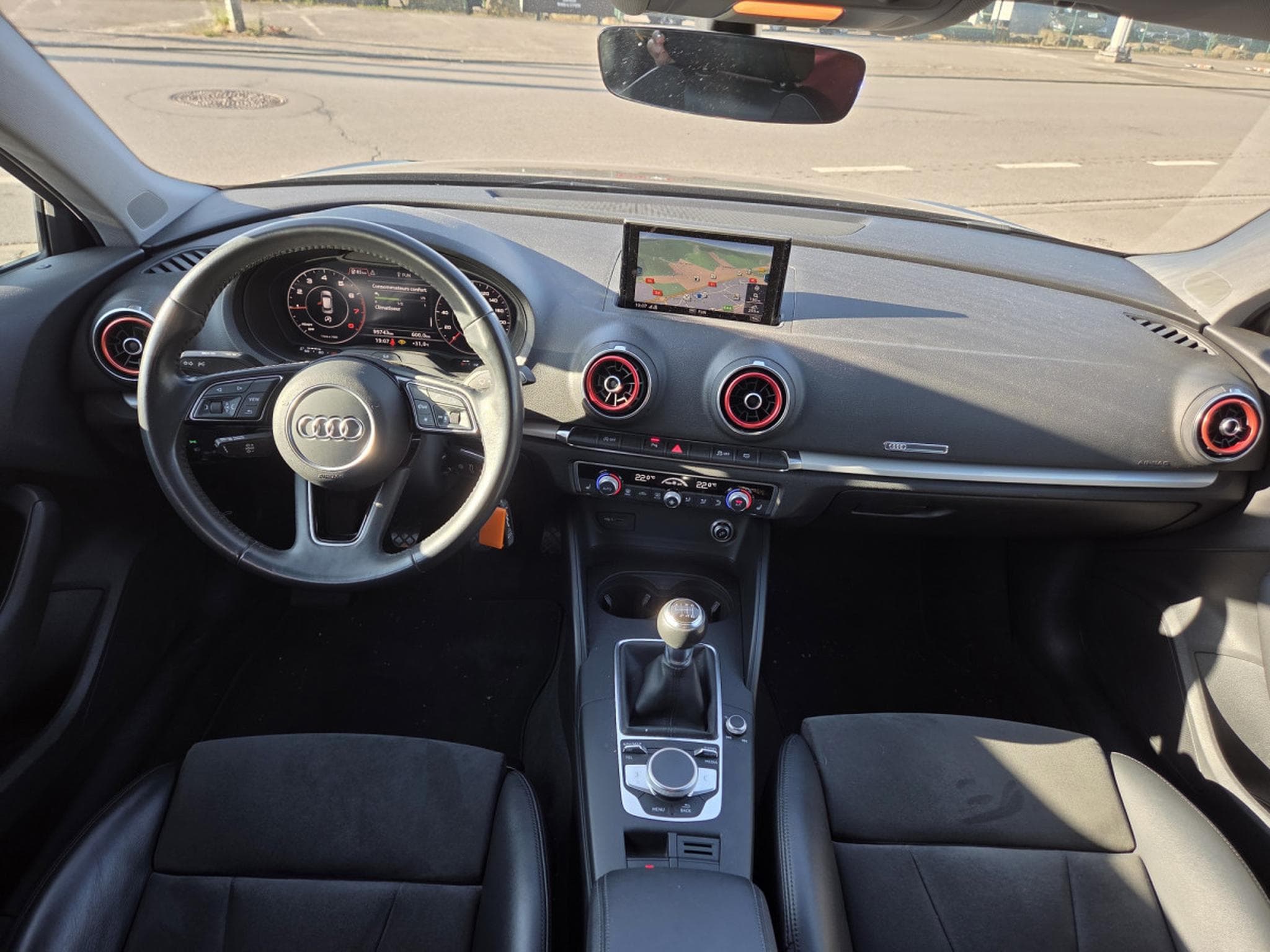 Audi A3 SPORTBACK 30TFSI 116CV S-LINE (2020) - Photo 9