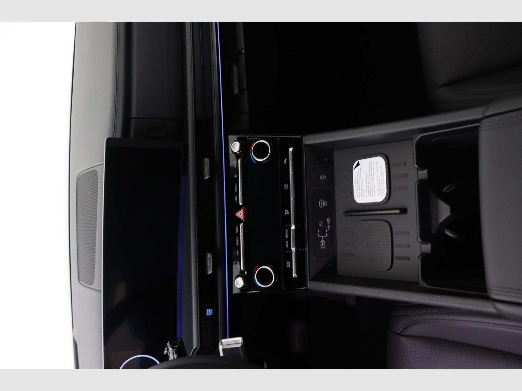 Hyundai Santa Fe Calligraphy Pack + Pano (2026) - Photo 12