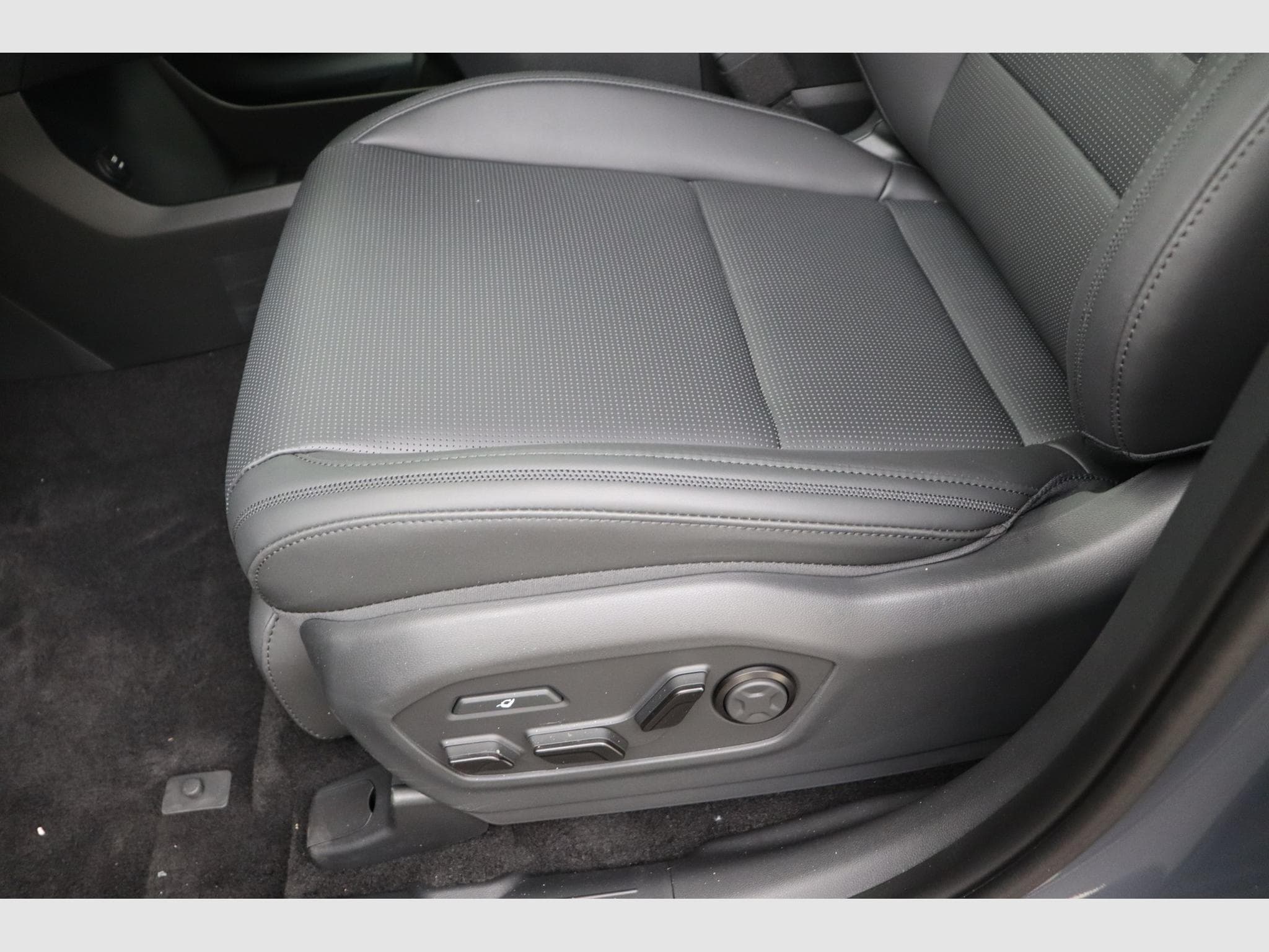 Hyundai Santa Fe Calligraphy Pack + Pano (2026) - Photo 15