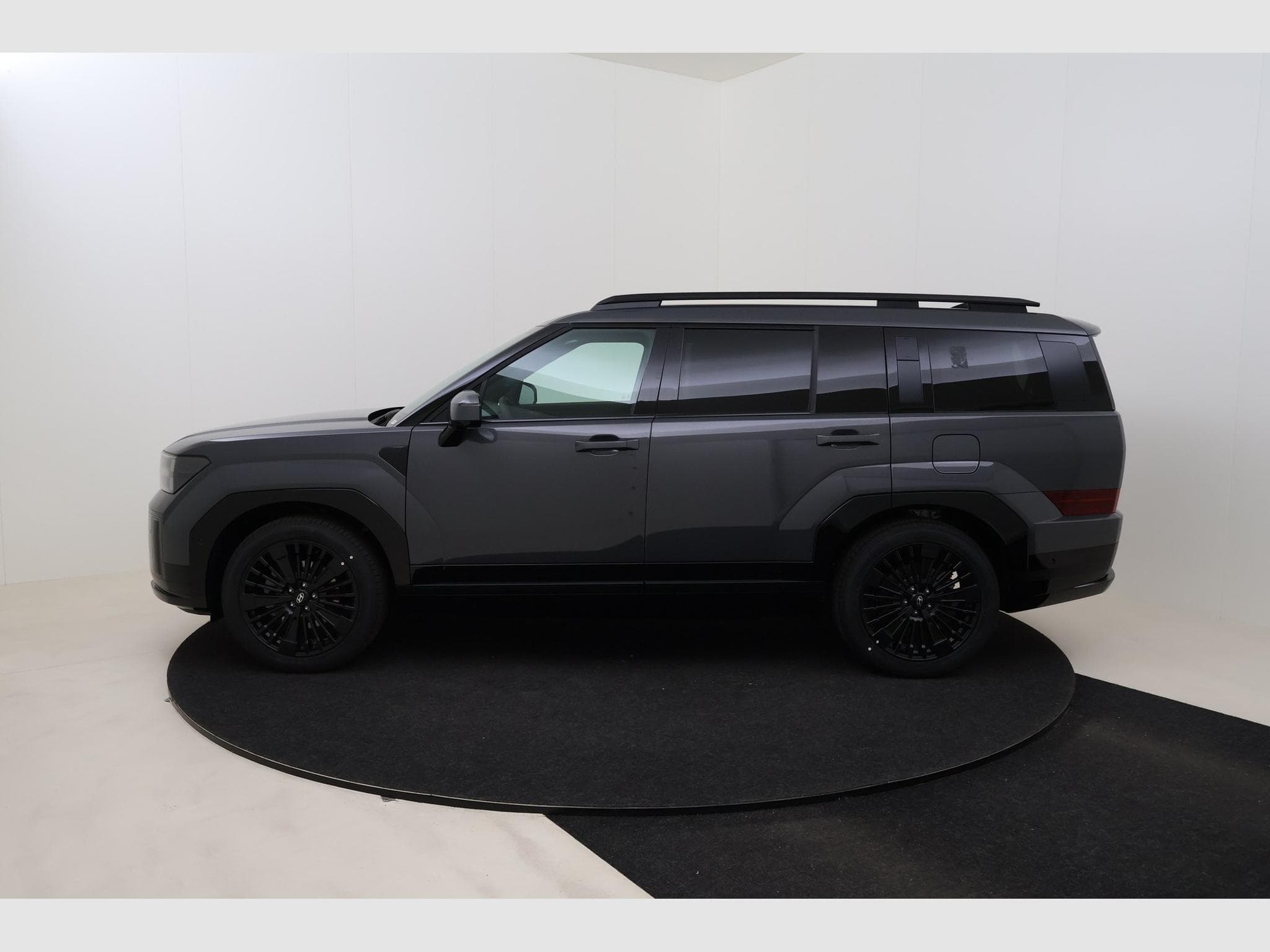 Hyundai Santa Fe Calligraphy Pack + Pano (2026) - Photo 9