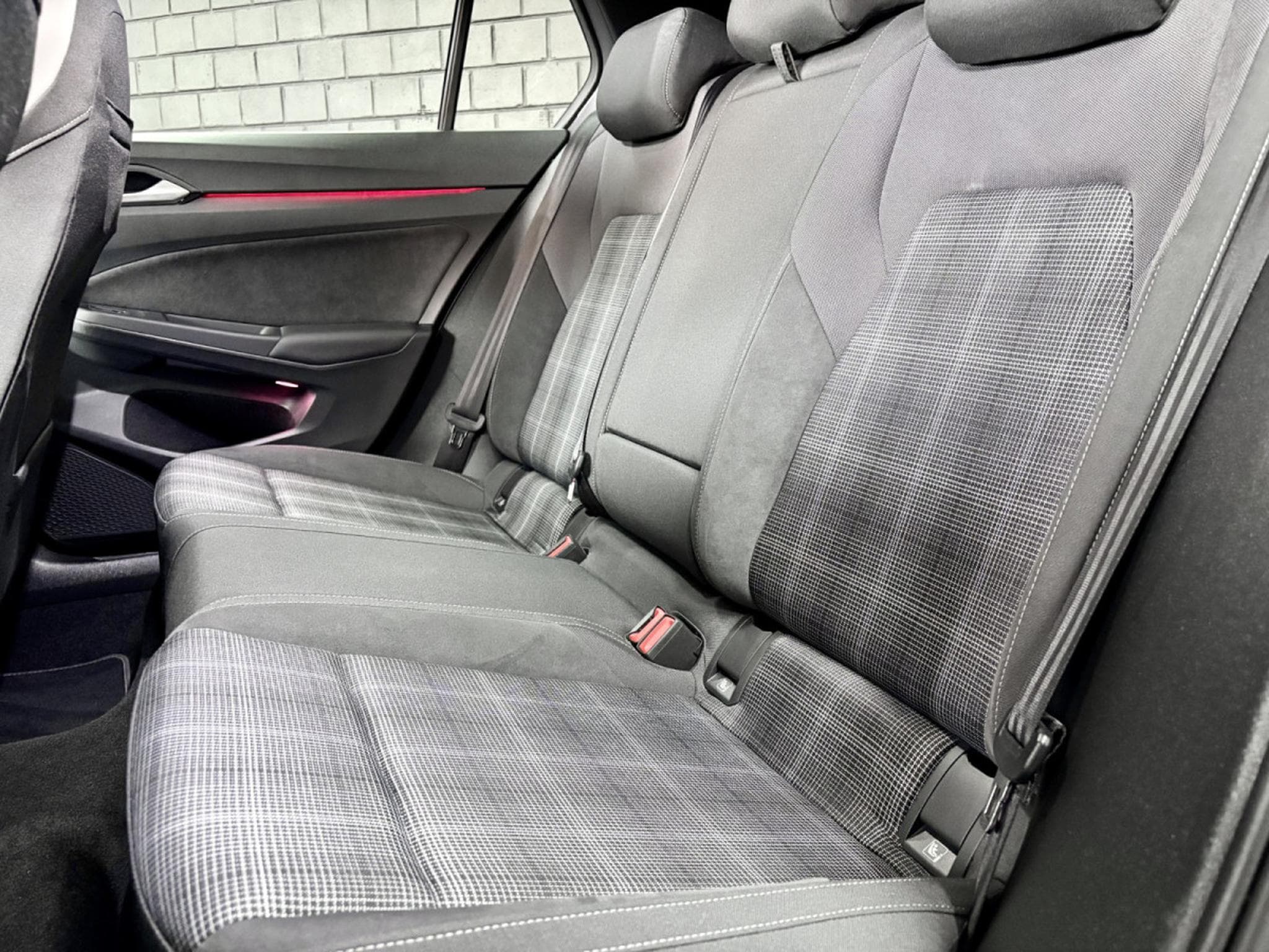 VW Golf GTD 2.0 TDI DSG7 200 CV *CAM* ACC* CARPLAY * (2024) - Photo 15