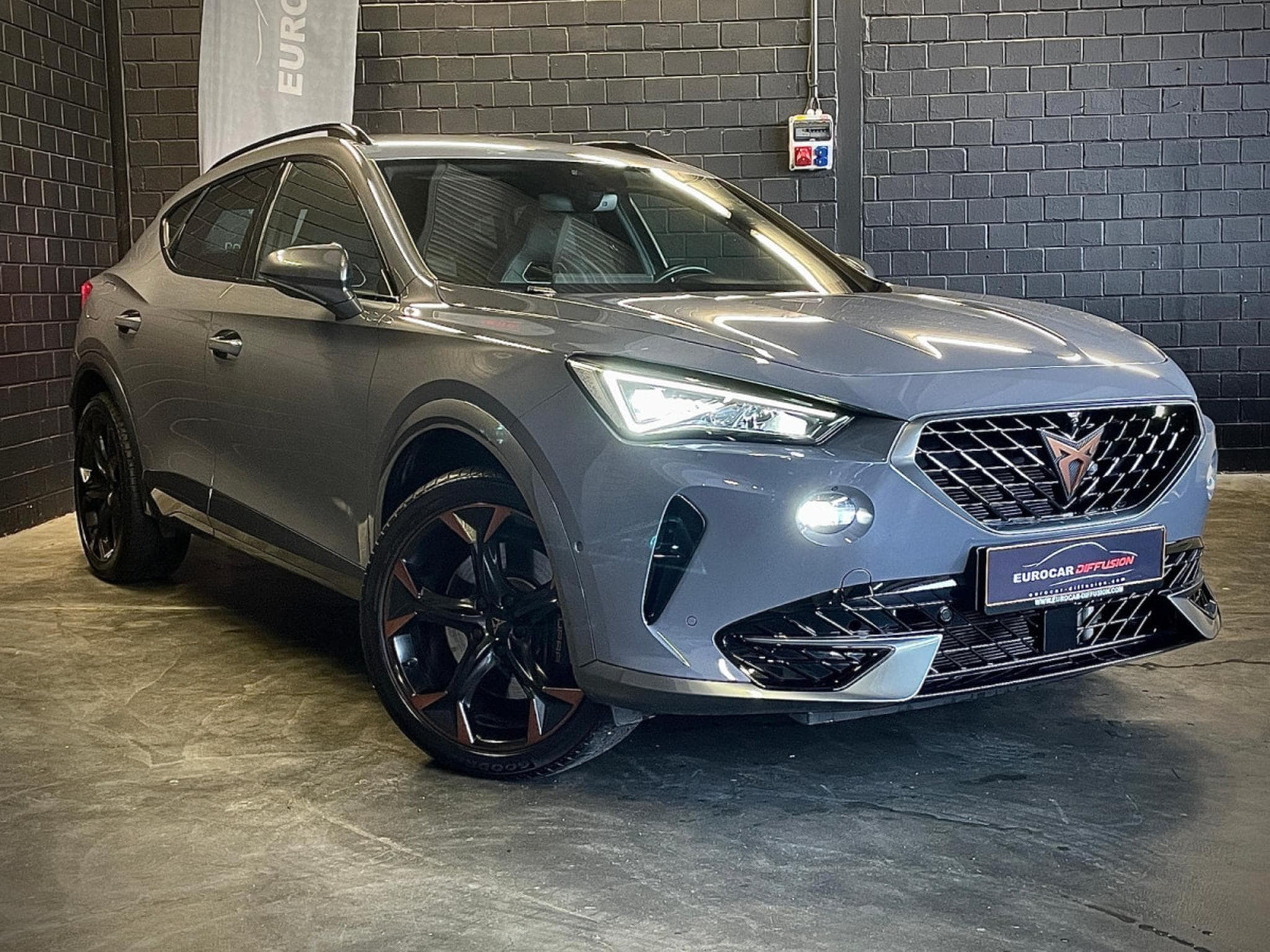 Cupra Formentor VZ 245CV eHybrid PHEV DSG6 *CAM* *ATTELAGE* HAYON* (2023) - Photo 2