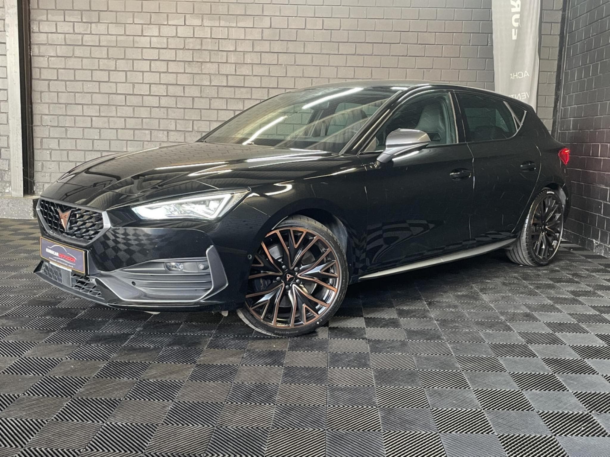 Cupra Leon VZ 2.0 TSI 300CV *SIEGES CHAUFF* (2024) - Photo 1