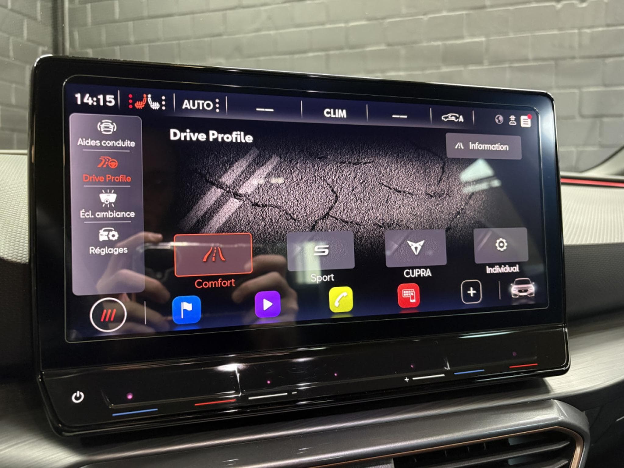 Cupra Leon VZ 2.0 TSI 300CV *SIEGES CHAUFF* (2024) - Photo 11