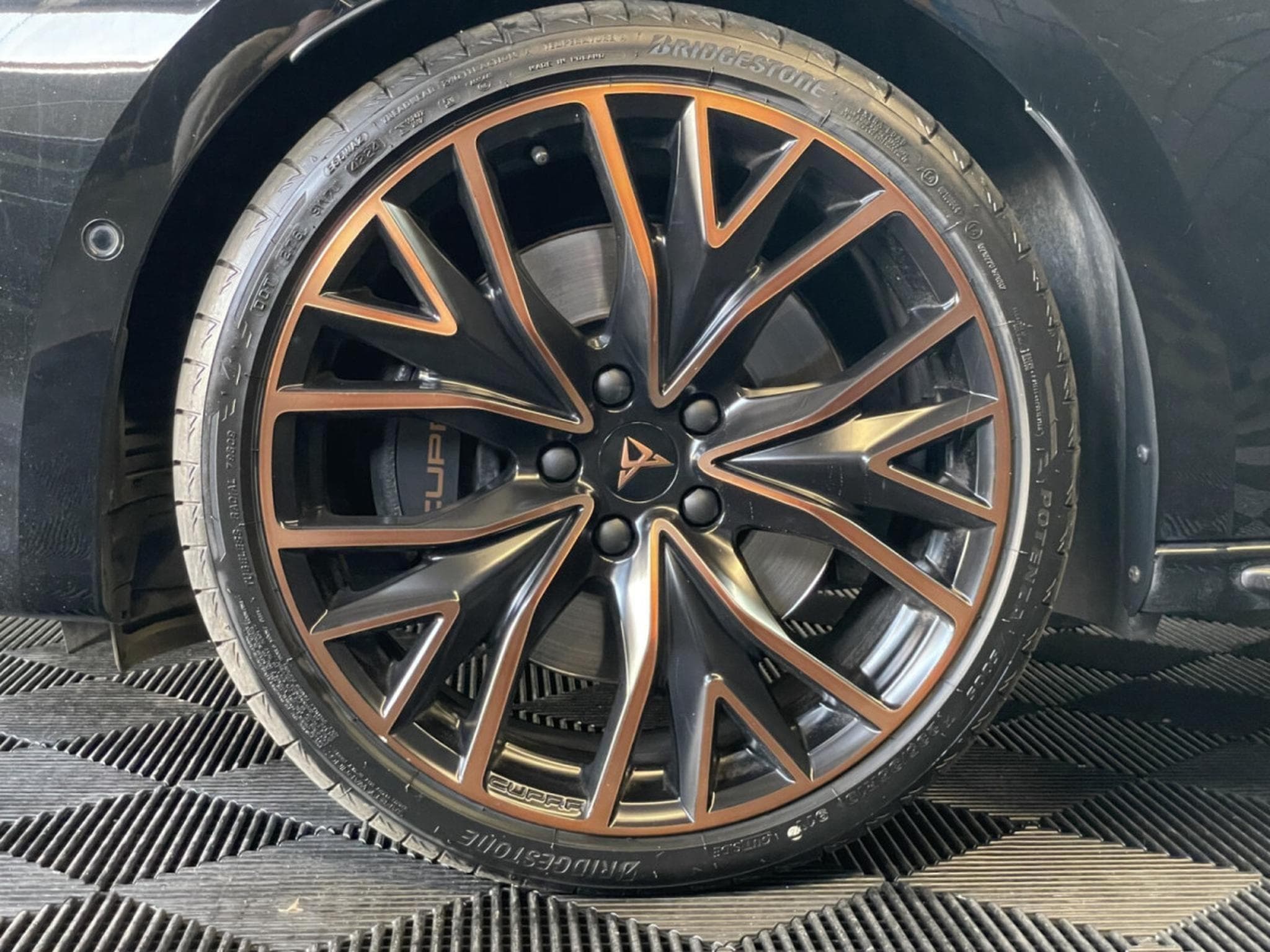 Cupra Leon VZ 2.0 TSI 300CV *SIEGES CHAUFF* (2024) - Photo 15