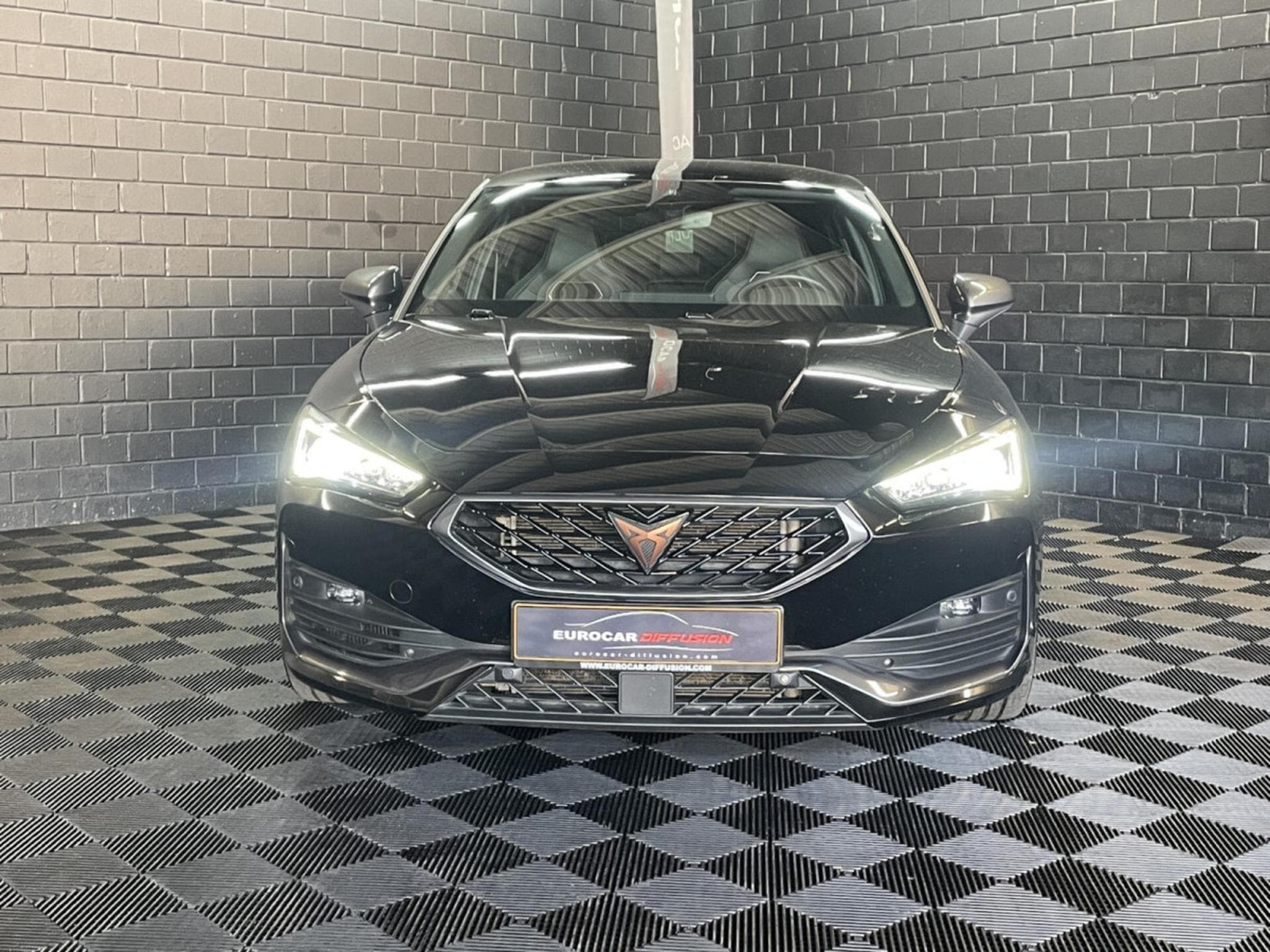 Cupra Leon VZ 2.0 TSI 300CV *SIEGES CHAUFF* (2024) - Photo 2