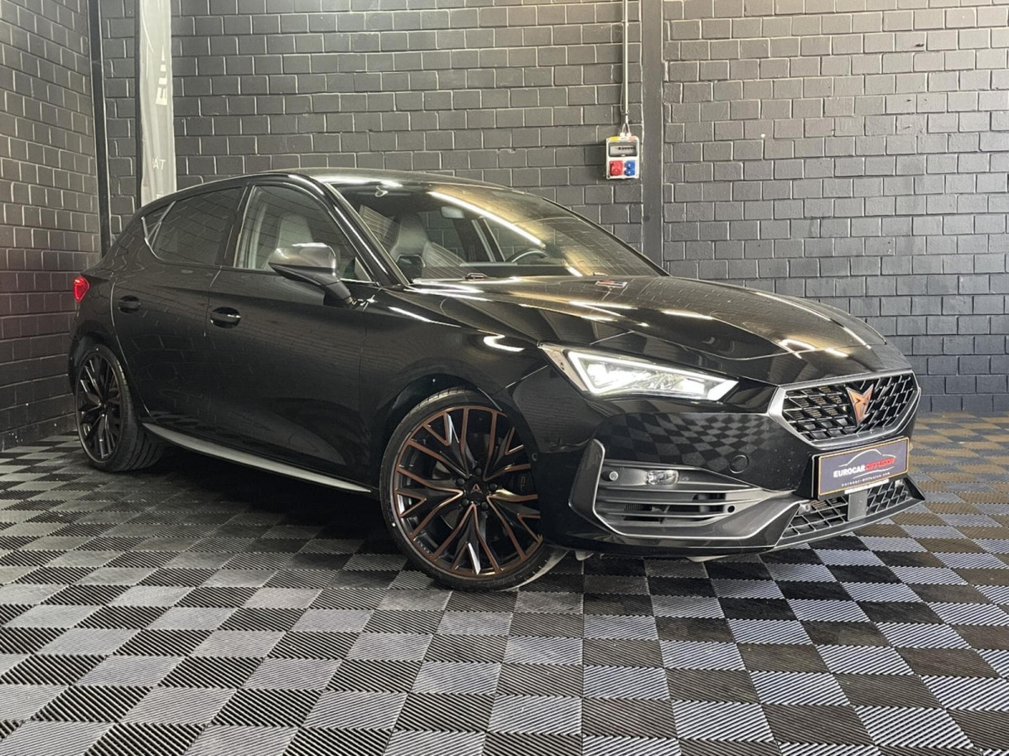 Cupra Leon VZ 2.0 TSI 300CV *SIEGES CHAUFF* (2024) - Photo 3