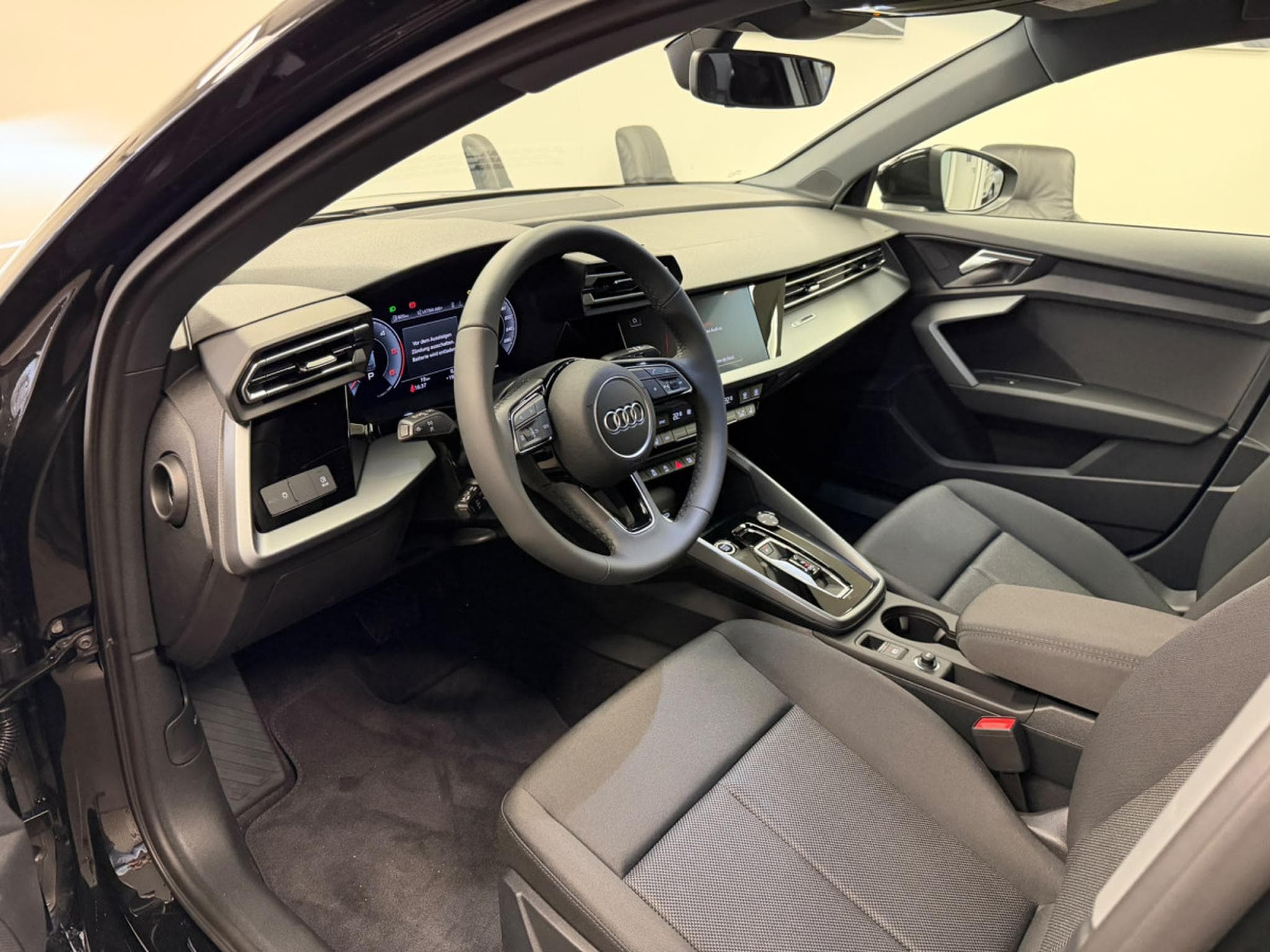Audi A3 Sportback TDI 150 CH / 110 kW S tronic (2026) - Photo 4