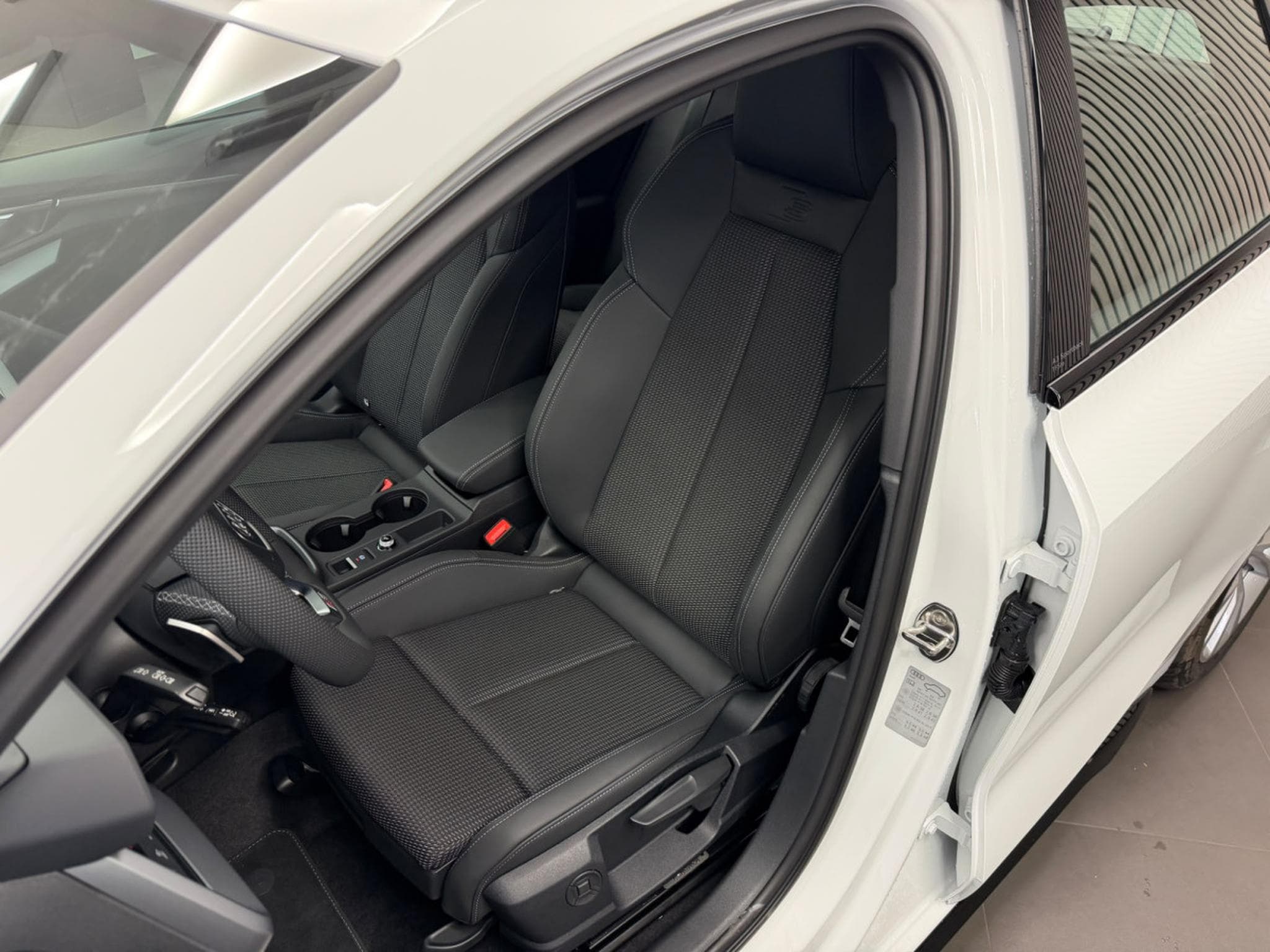 Audi A3 Sportback S line TFSI e 204 CV / 150 kW S tronic (2026) - Photo 2
