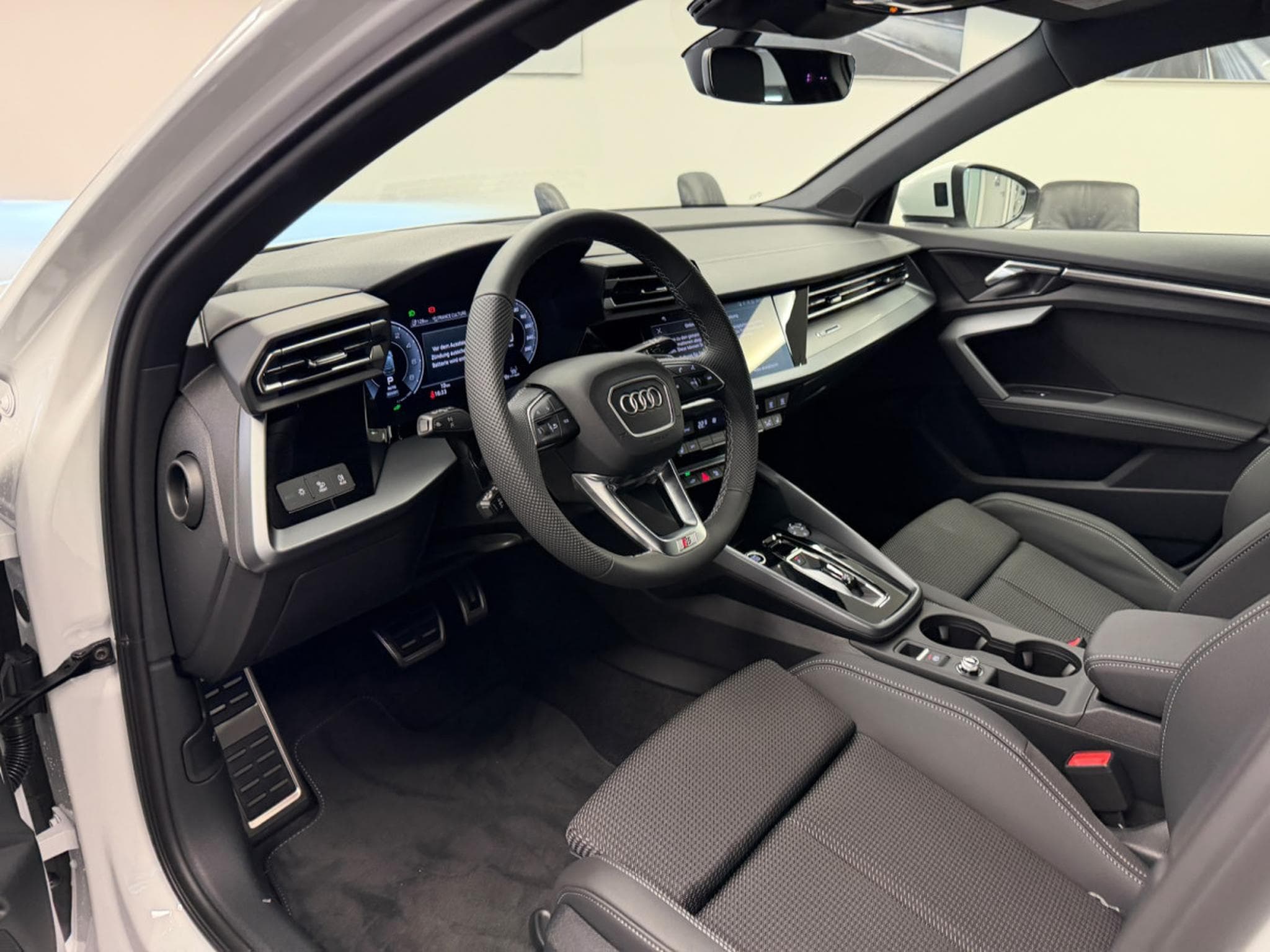 Audi A3 Sportback S line TFSI e 204 CV / 150 kW S tronic (2026) - Photo 4
