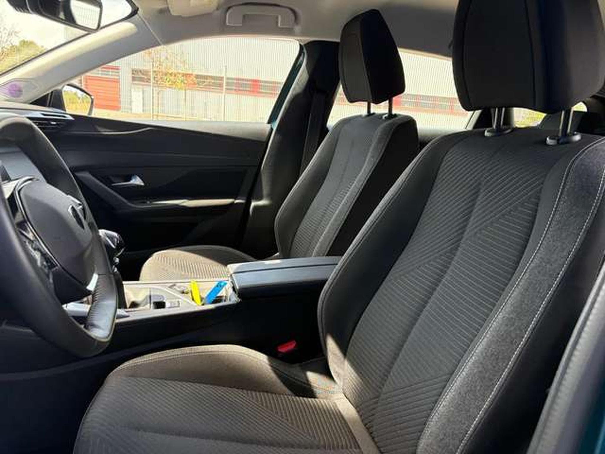 Peugeot 308 308 SW PureTech 130 Active Pack (2023) - Photo 6