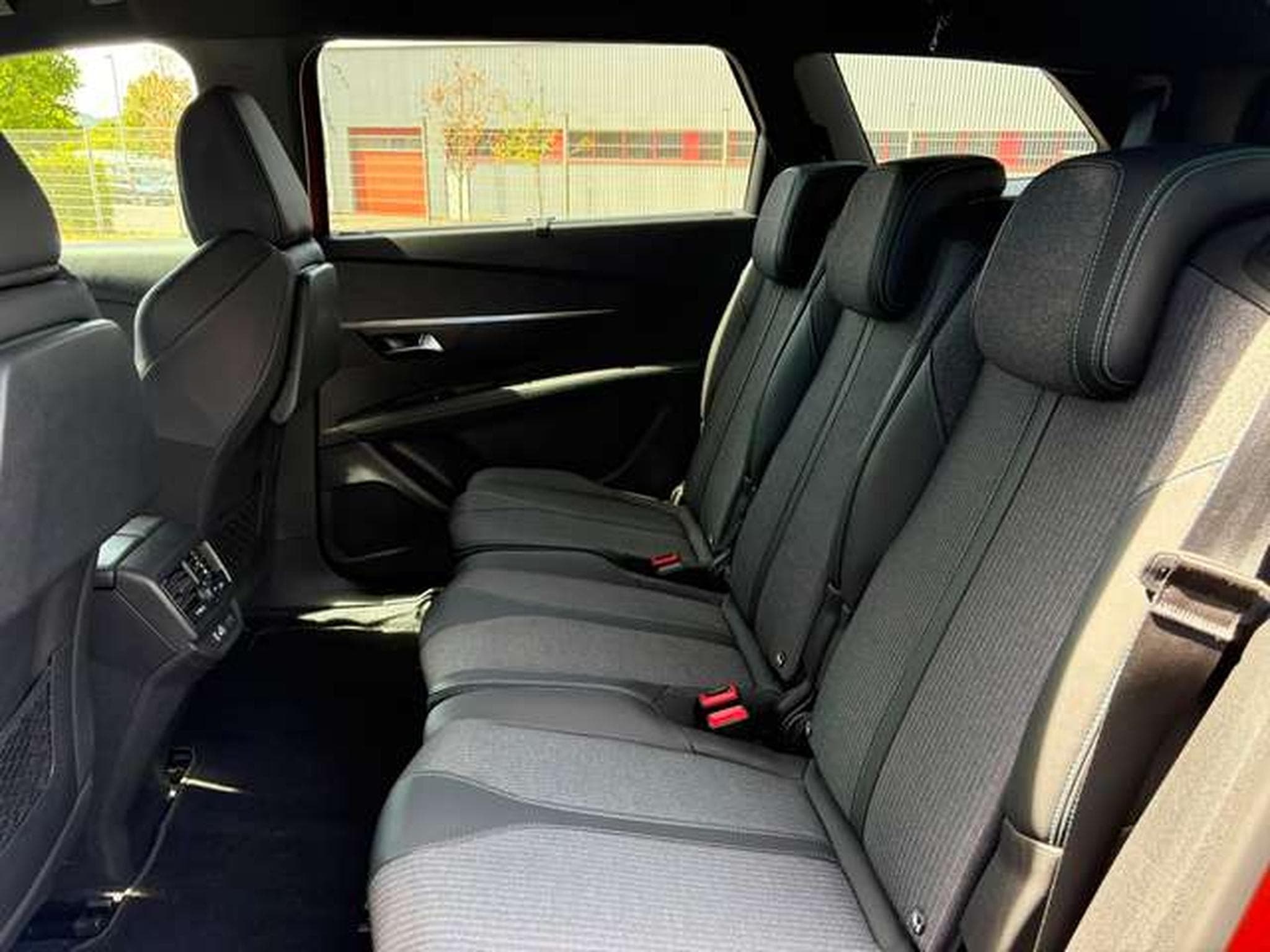 Peugeot 5008 5008 BlueHDi 130 EAT8 Allure Pack (2023) - Photo 5