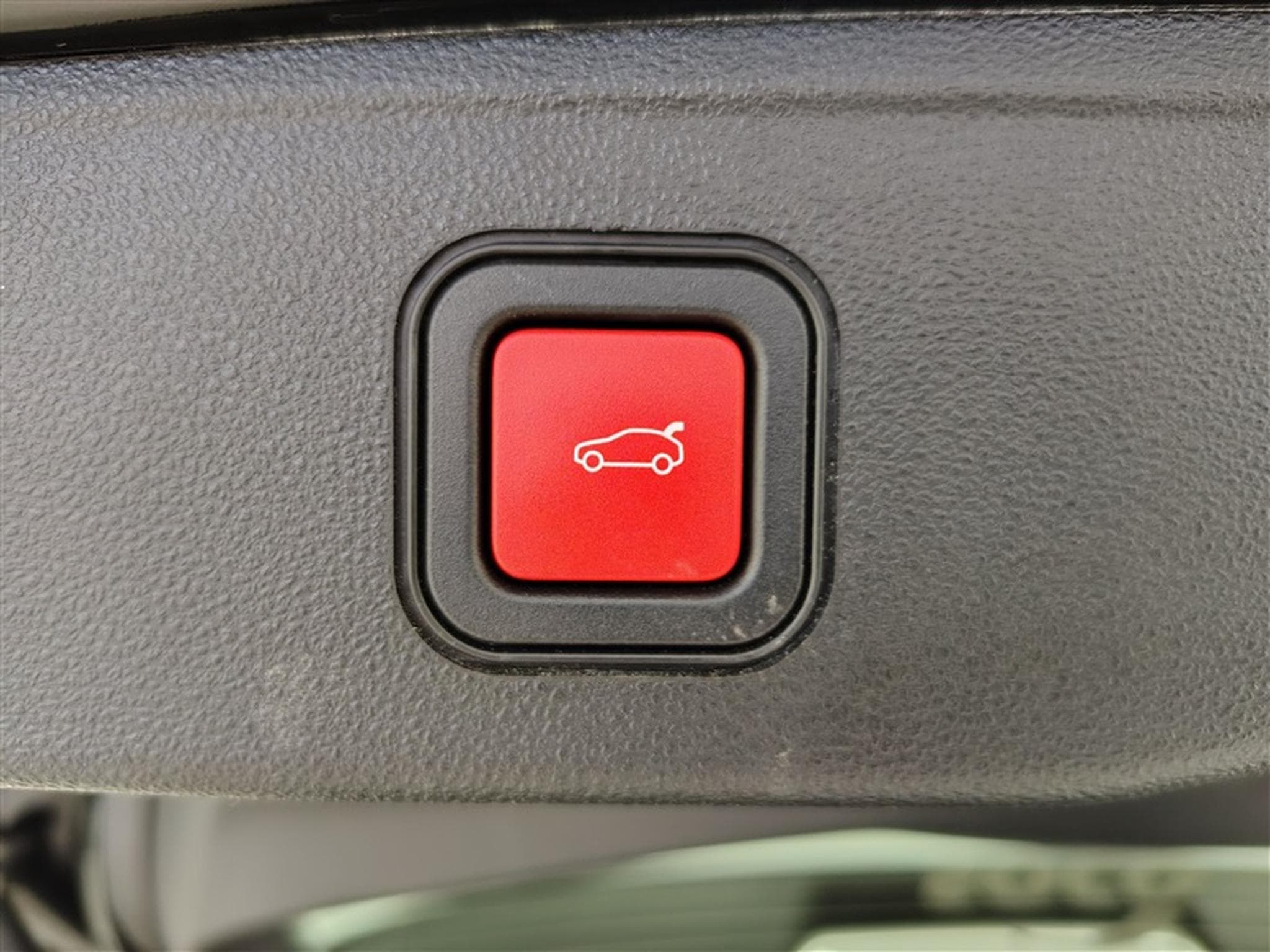 Jeep Avenger 1.2 Turbo E-Hybrid 100cv DCT Longitude CARPLAY / FULL LED (2025) - Photo 19