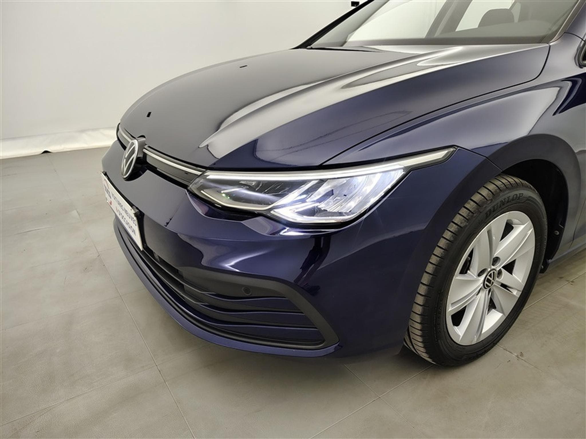 VW Golf 1.0 eTSI Life OPF DSG (2023) - Photo 15