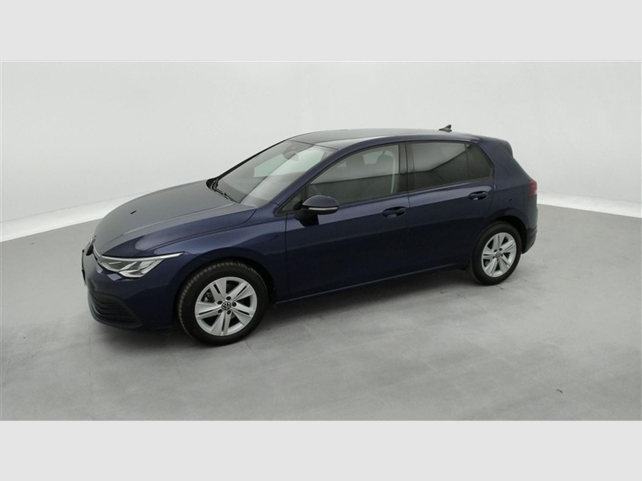 VW Golf 1.0 eTSI Life OPF DSG (2023) - Photo 20