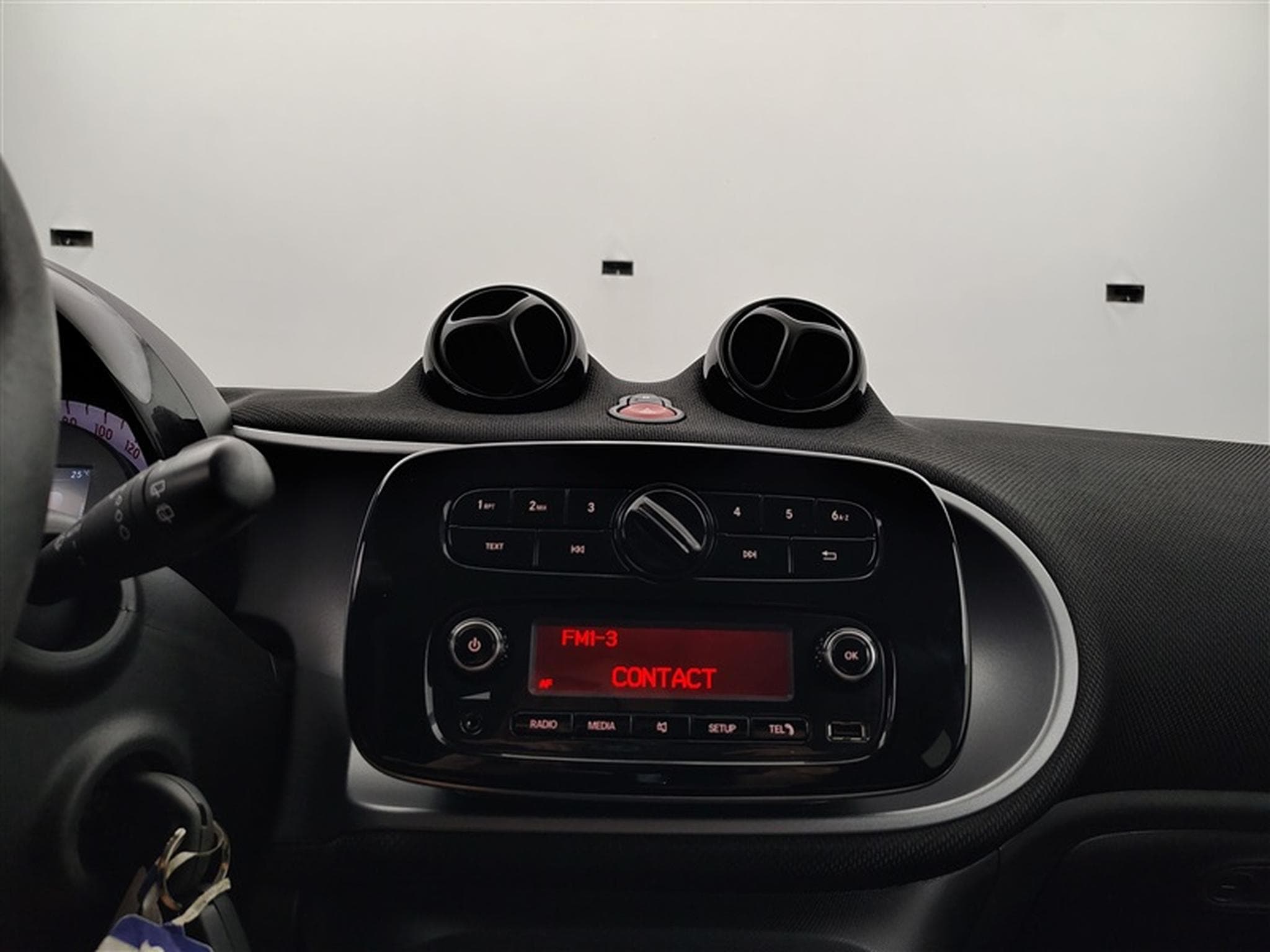 Smart ForFour 1.0i Prime (2018) - Photo 11