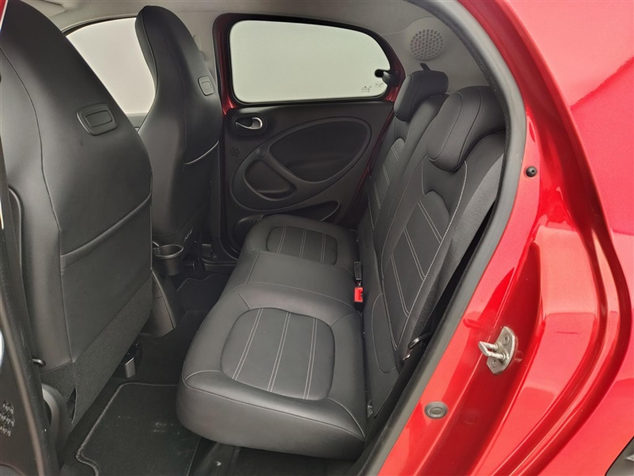 Smart ForFour 1.0i Prime (2018) - Photo 13