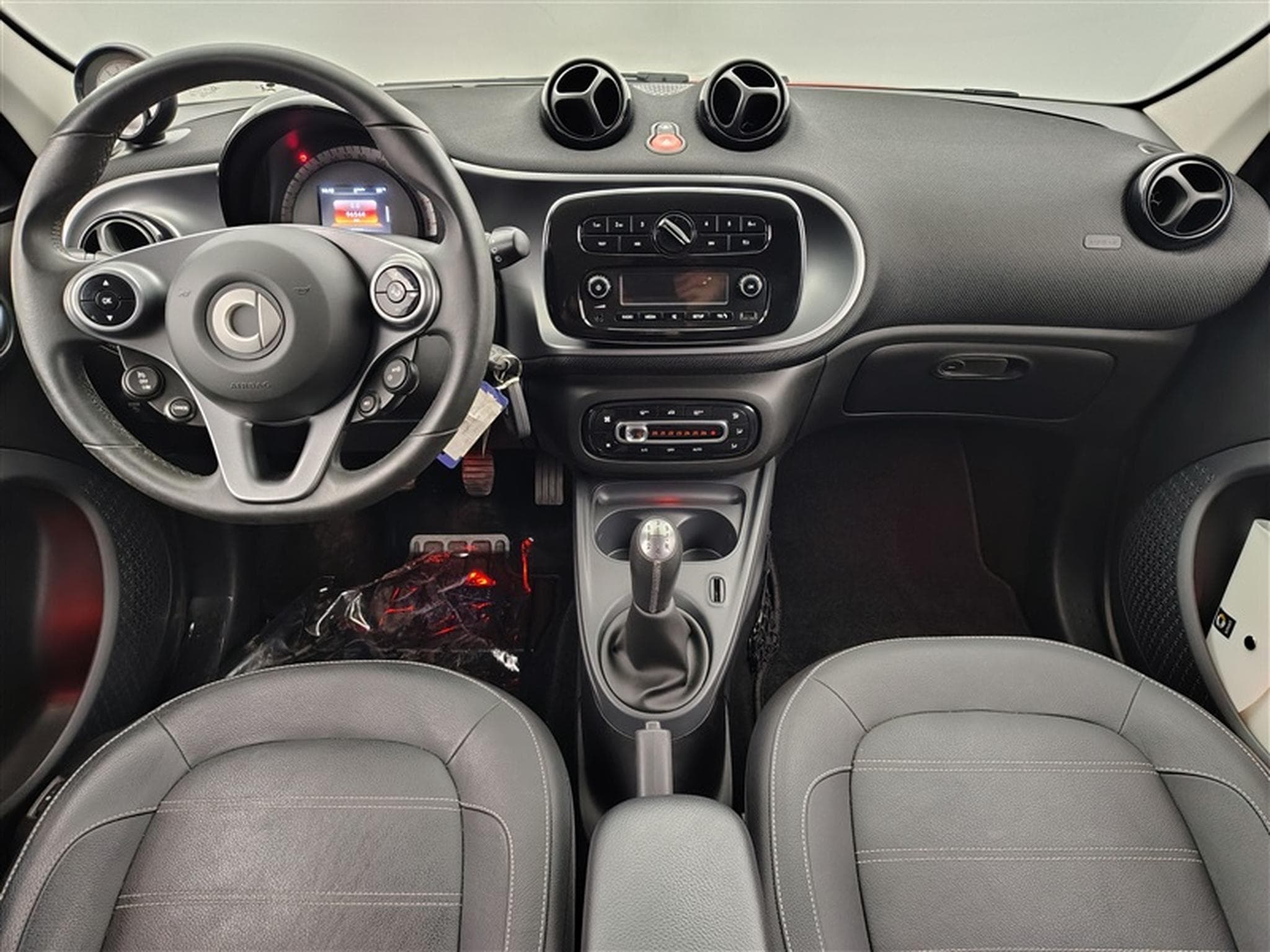 Smart ForFour 1.0i Prime (2018) - Photo 8