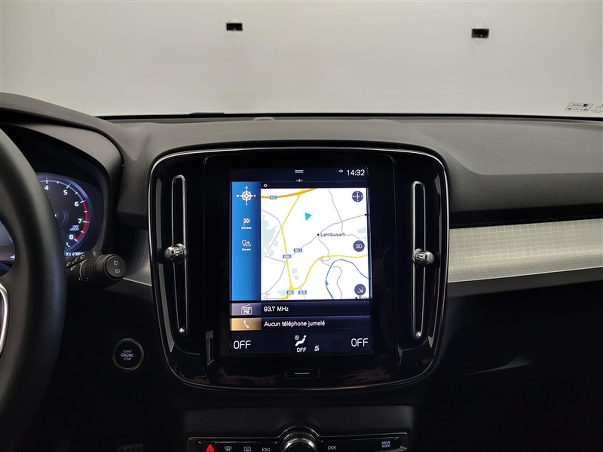 Volvo XC40 1.5 T2 Momentum Pro NAVI/FULL LED/JA/PDC AV AR (2021) - Photo 11