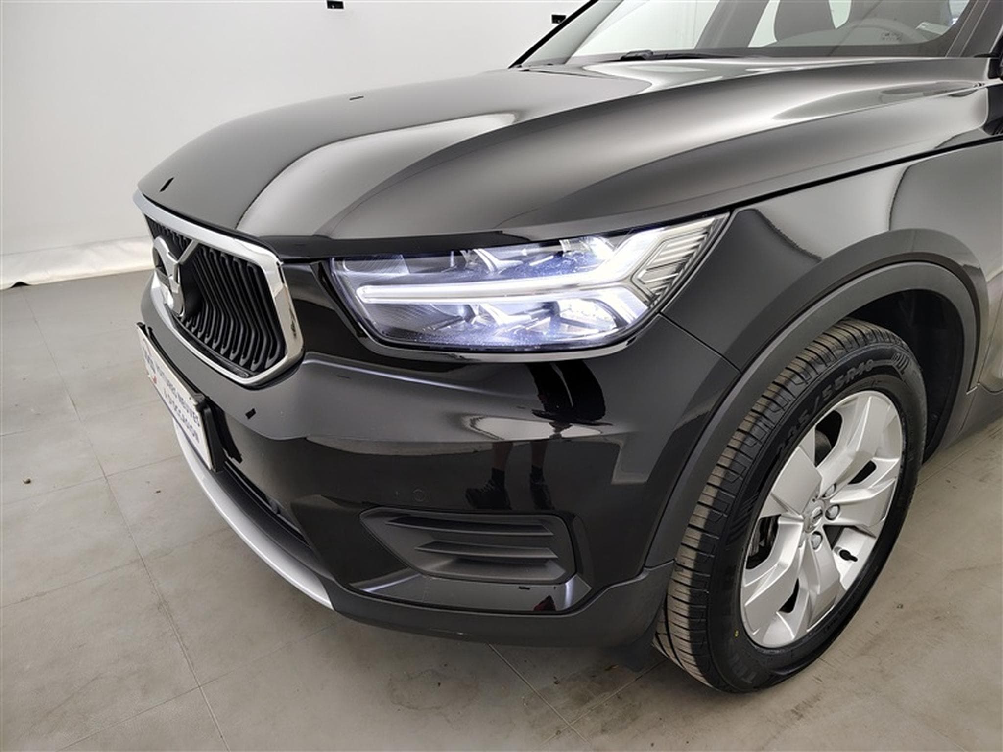 Volvo XC40 1.5 T2 Momentum Pro NAVI/FULL LED/JA/PDC AV AR (2021) - Photo 15