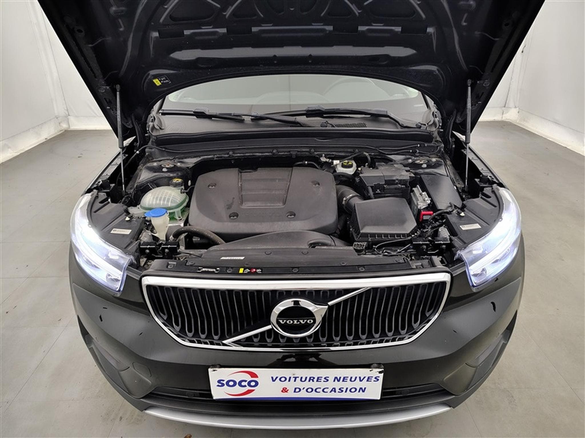 Volvo XC40 1.5 T2 Momentum Pro NAVI/FULL LED/JA/PDC AV AR (2021) - Photo 20