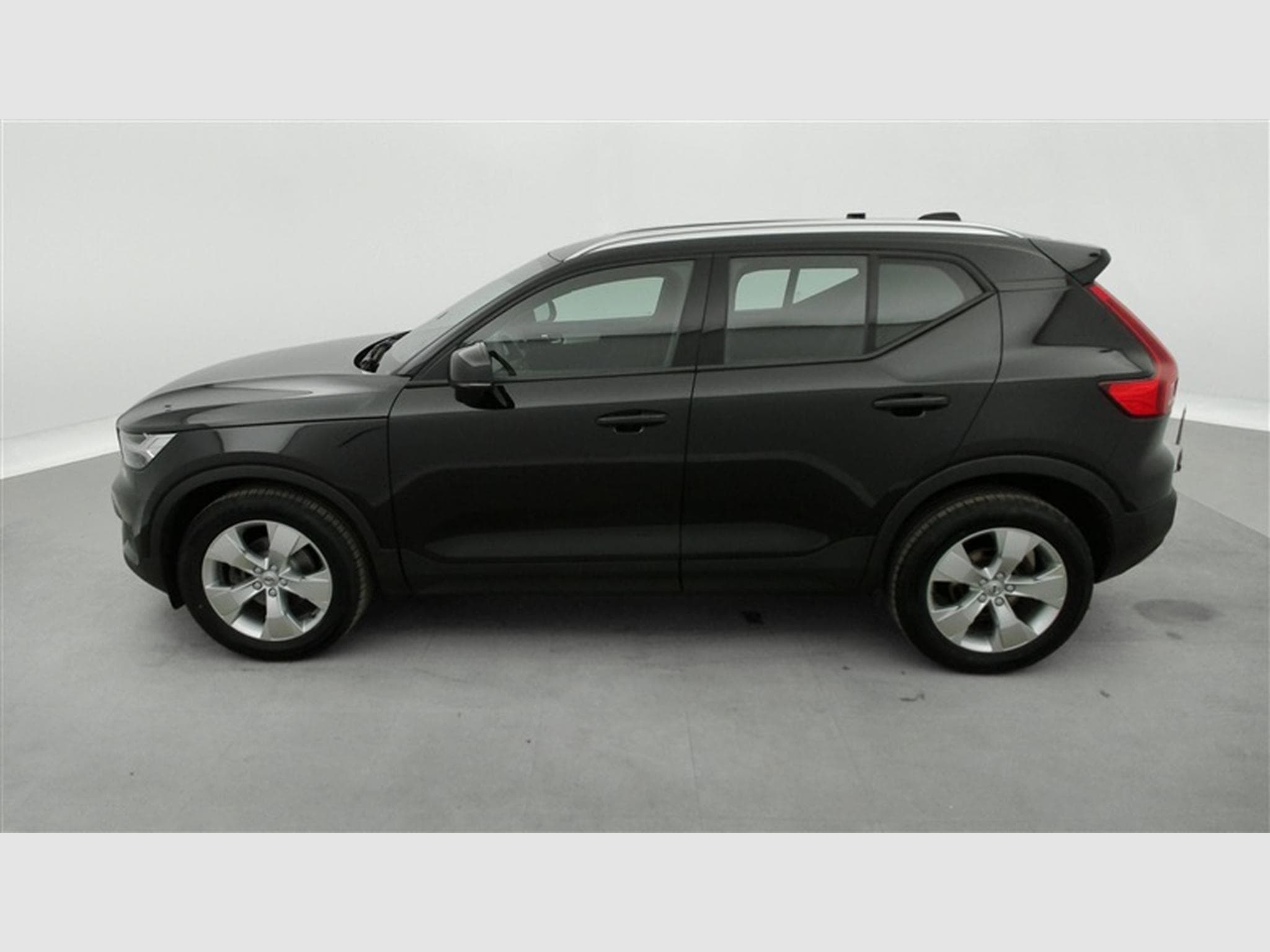 Volvo XC40 1.5 T2 Momentum Pro NAVI/FULL LED/JA/PDC AV AR (2021) - Photo 3
