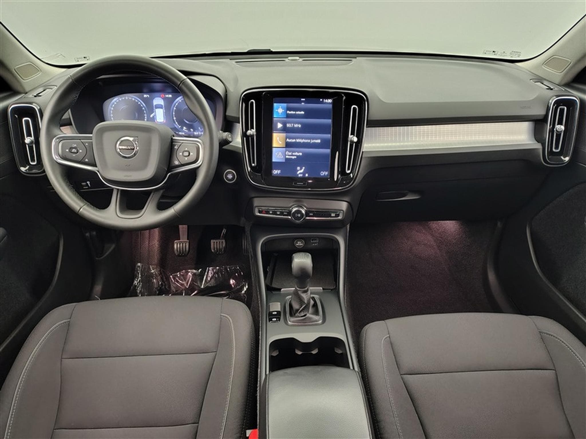 Volvo XC40 1.5 T2 Momentum Pro NAVI/FULL LED/JA/PDC AV AR (2021) - Photo 8