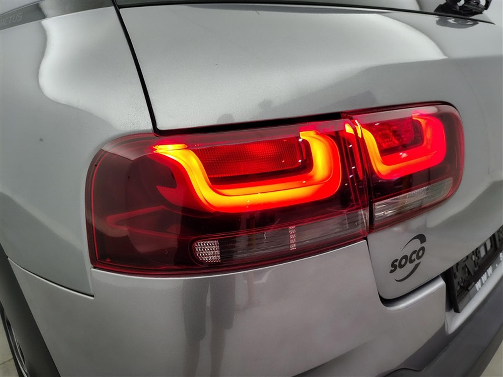 Citroen C4 Cactus 1.5 BlueHDi Feel NAVI / PDC AV+AR (2020) - Photo 16