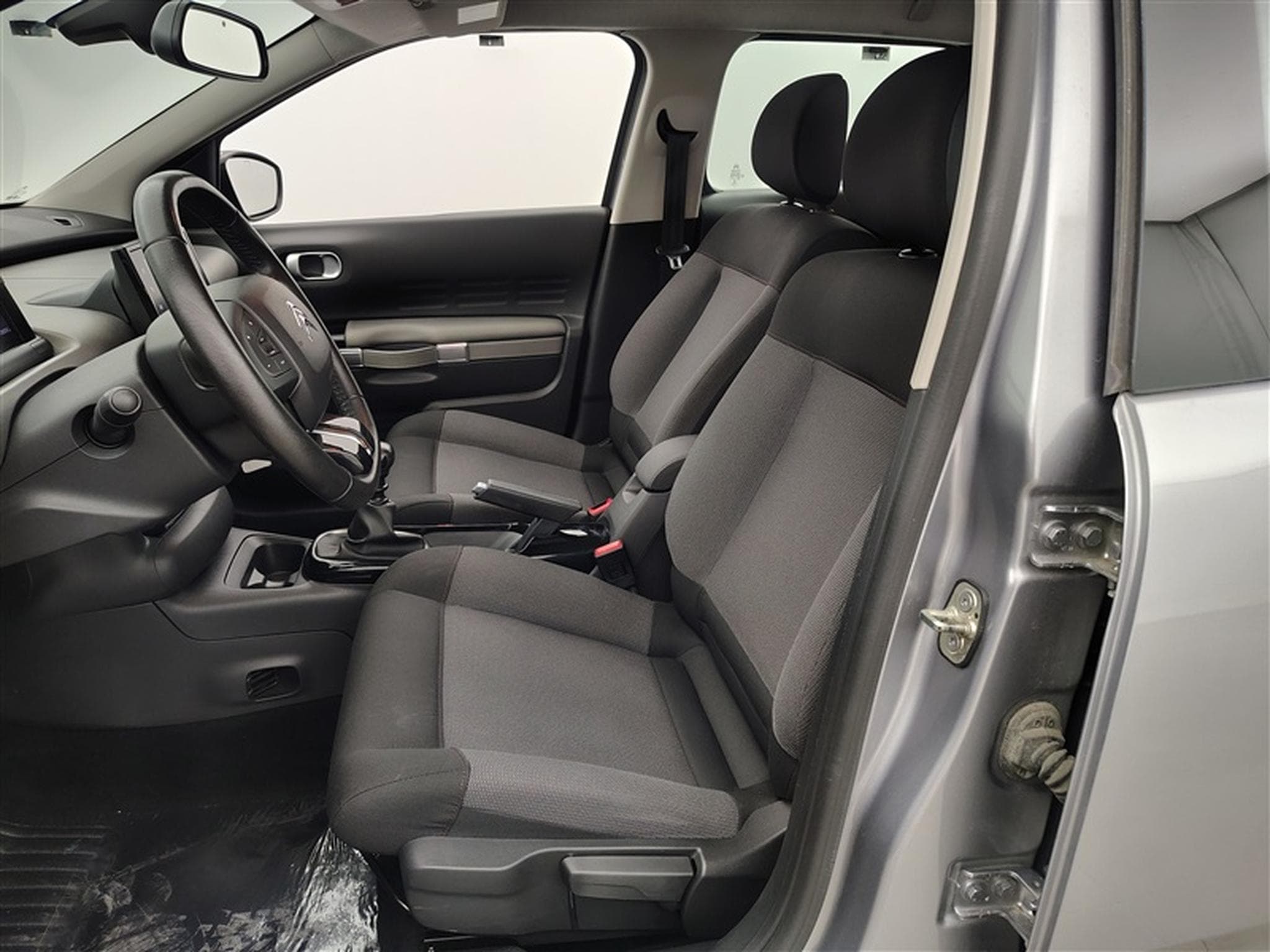 Citroen C4 Cactus 1.5 BlueHDi Feel NAVI / PDC AV+AR (2020) - Photo 7