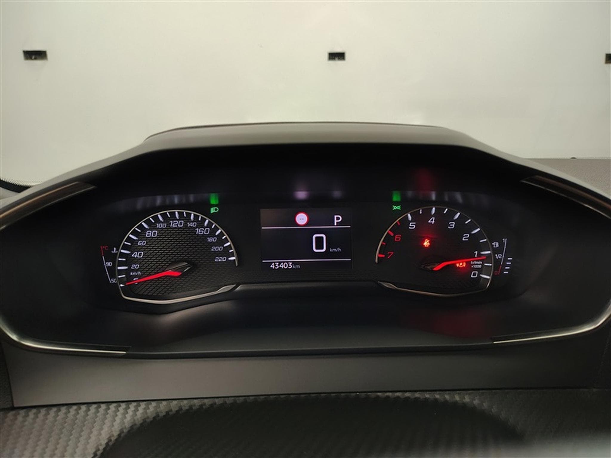 Peugeot 2008 1.2 PureTech 130Cv EAT8 Allure S-CUIR / NAVI / FULL LED (2023) - Photo 10