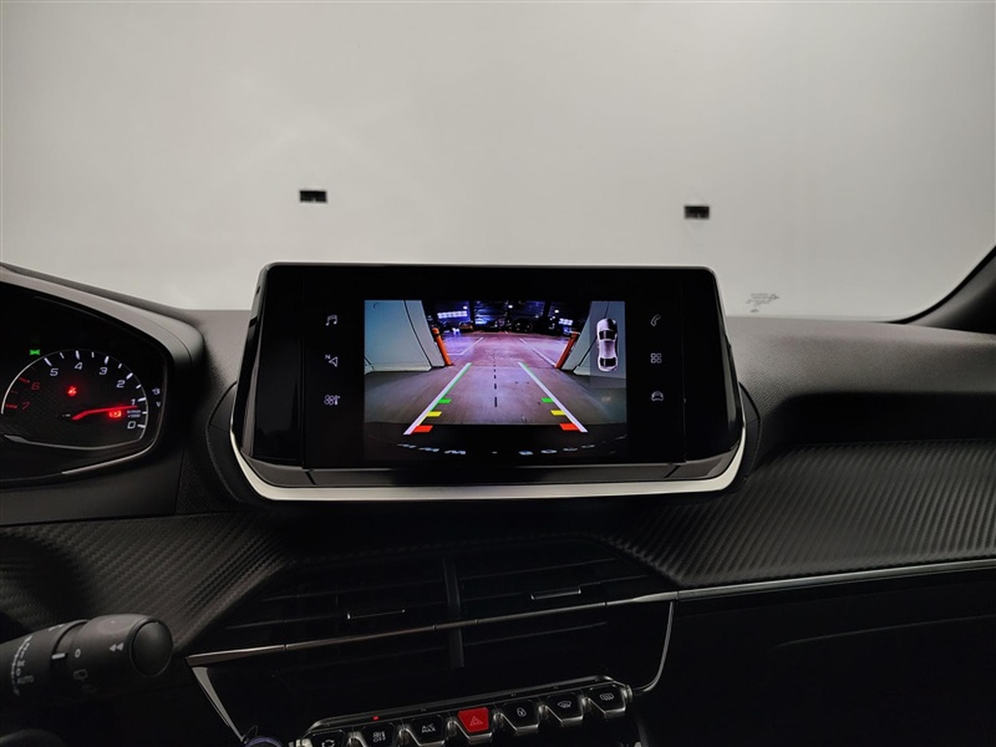 Peugeot 2008 1.2 PureTech 130Cv EAT8 Allure S-CUIR / NAVI / FULL LED (2023) - Photo 17