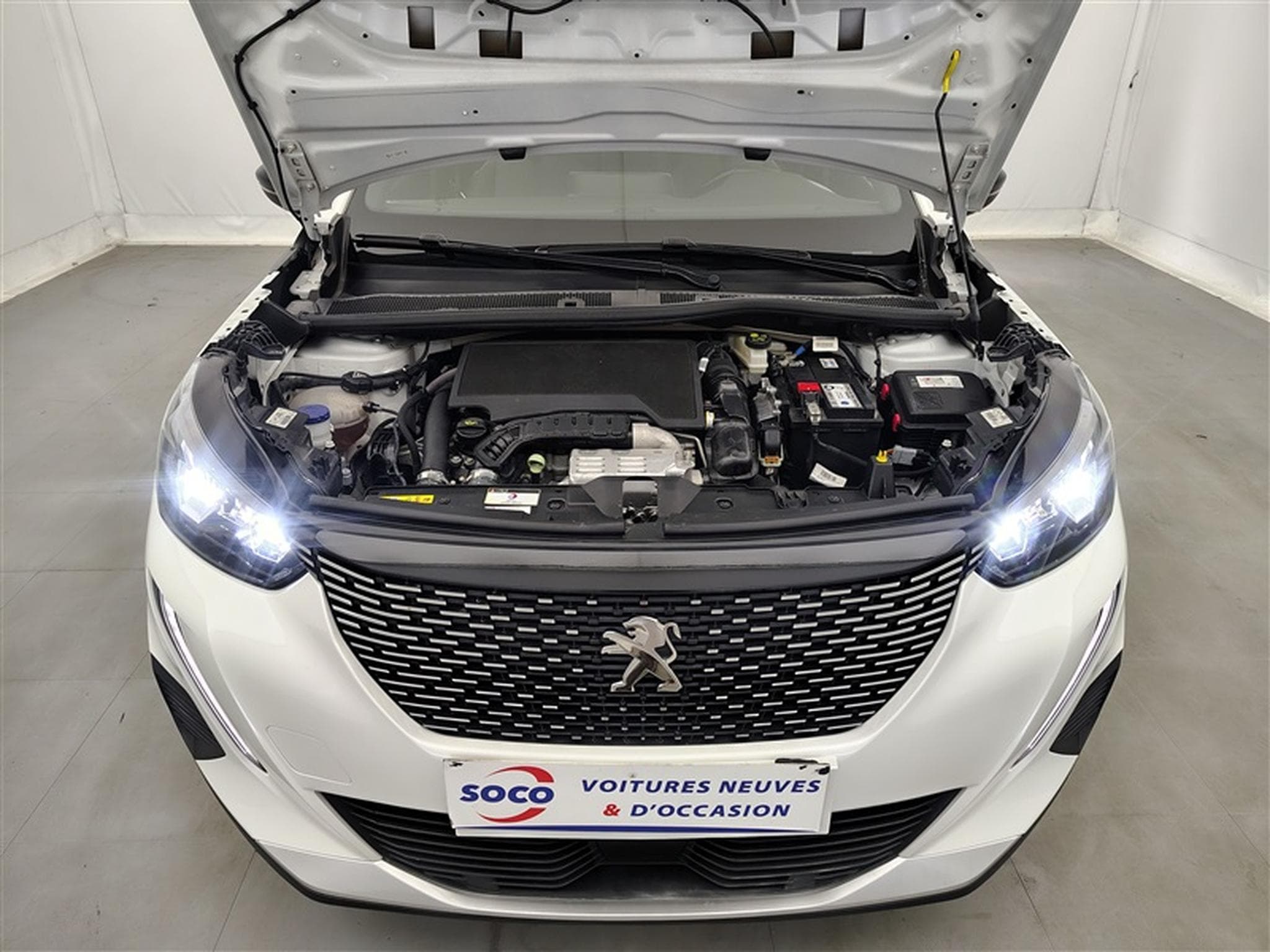 Peugeot 2008 1.2 PureTech 130Cv EAT8 Allure S-CUIR / NAVI / FULL LED (2023) - Photo 18