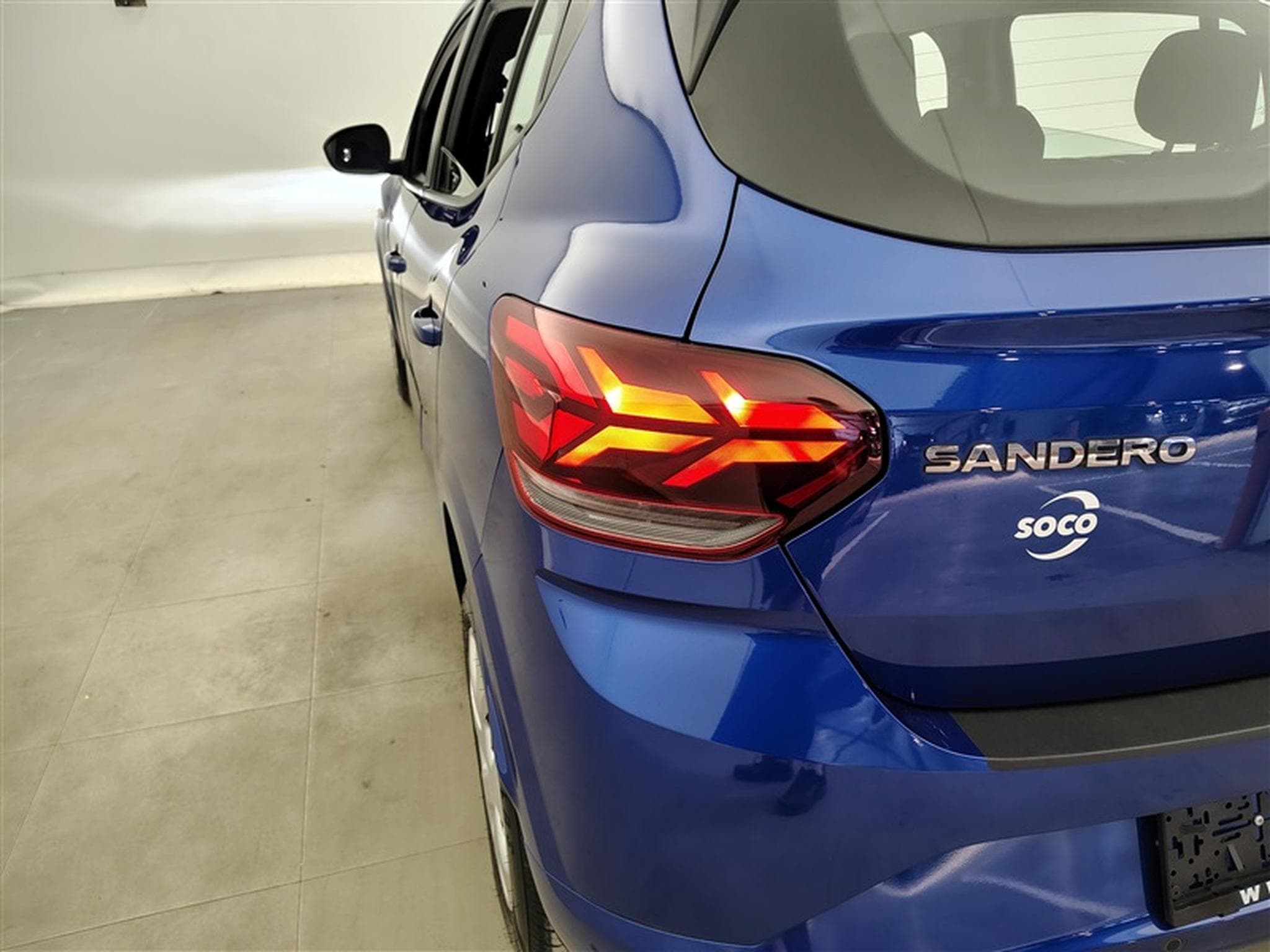 Dacia Sandero 1.0i SCe Comfort (2022) - Photo 16
