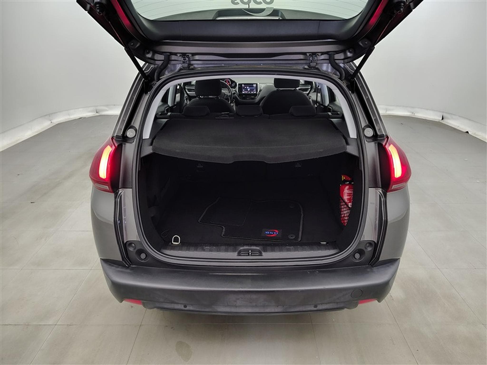 Peugeot 2008 1.2 PureTech 82Cv Active CLIM / BLUETOOTH / PDC (2019) - Photo 14