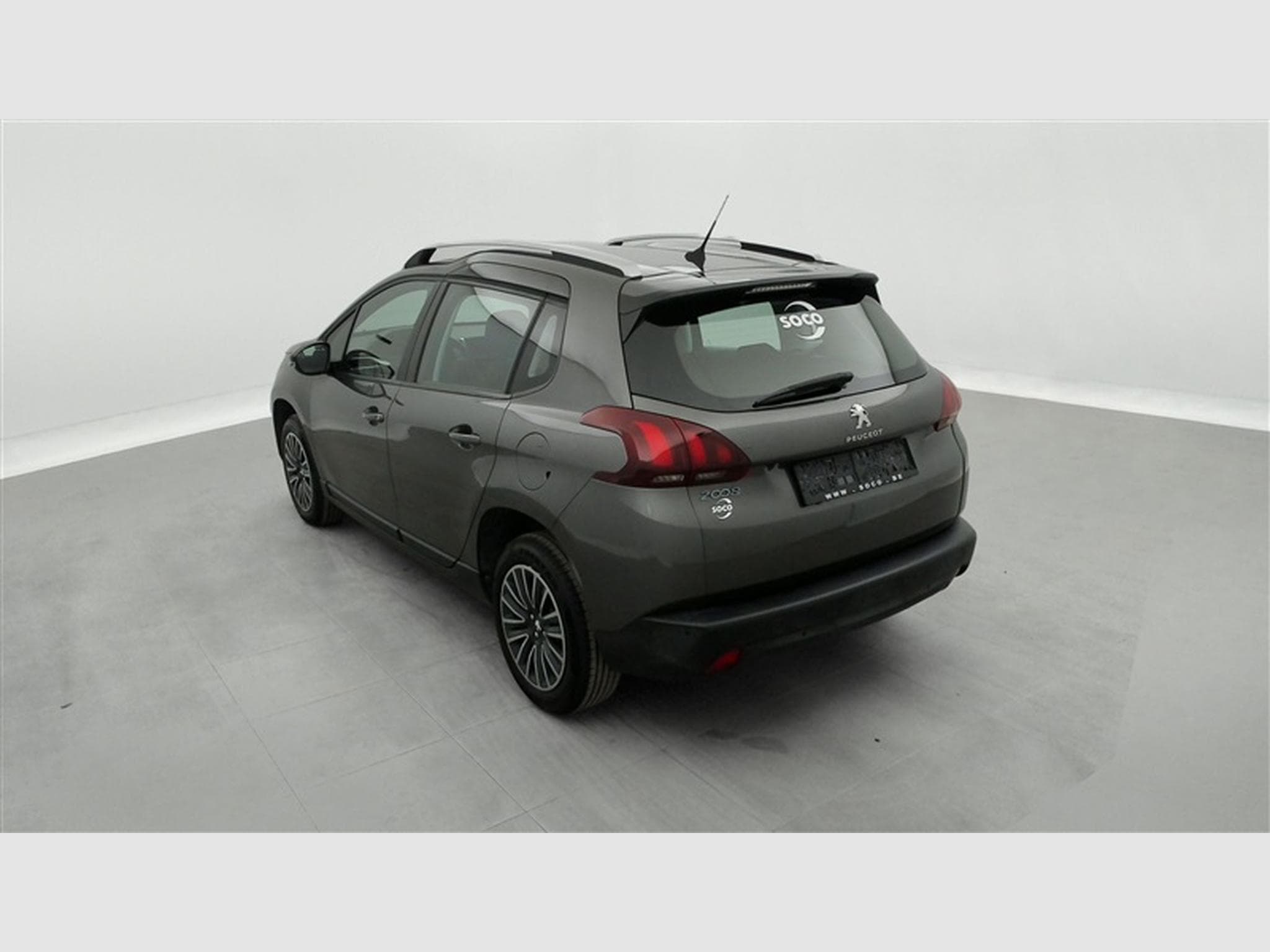 Peugeot 2008 1.2 PureTech 82Cv Active CLIM / BLUETOOTH / PDC (2019) - Photo 2