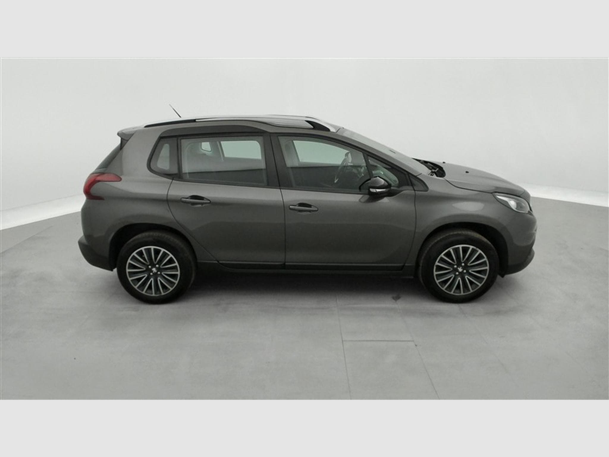 Peugeot 2008 1.2 PureTech 82Cv Active CLIM / BLUETOOTH / PDC (2019) - Photo 23