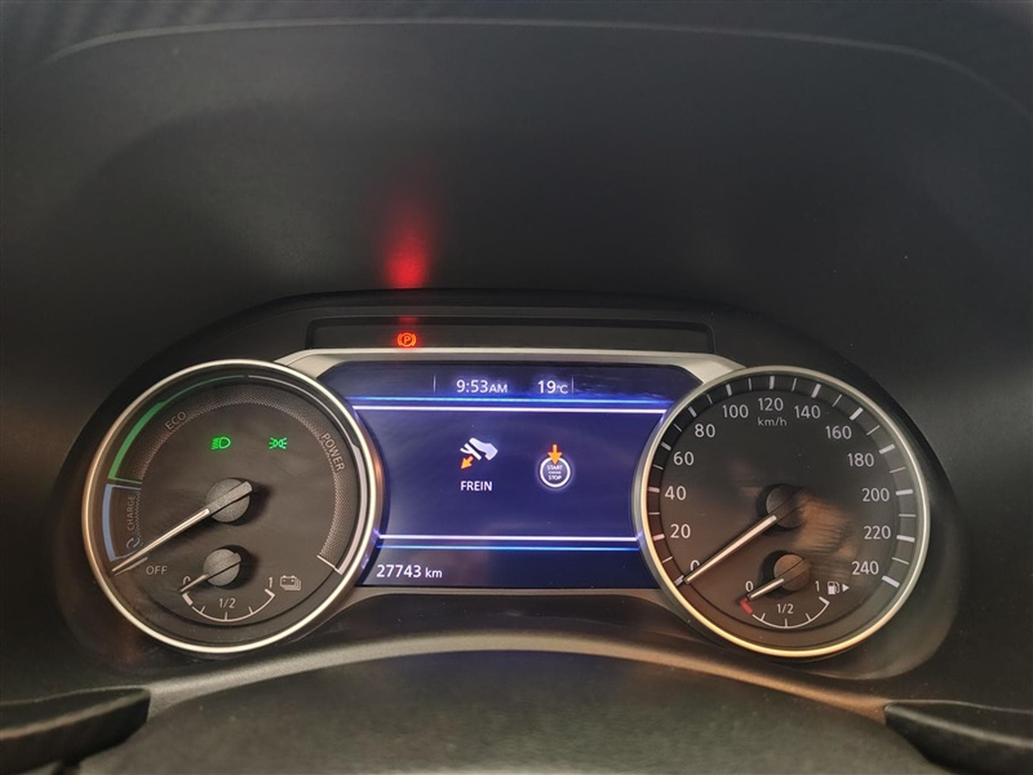 Nissan Juke 1.6 HEV N-Connecta AMT (2023) - Photo 10