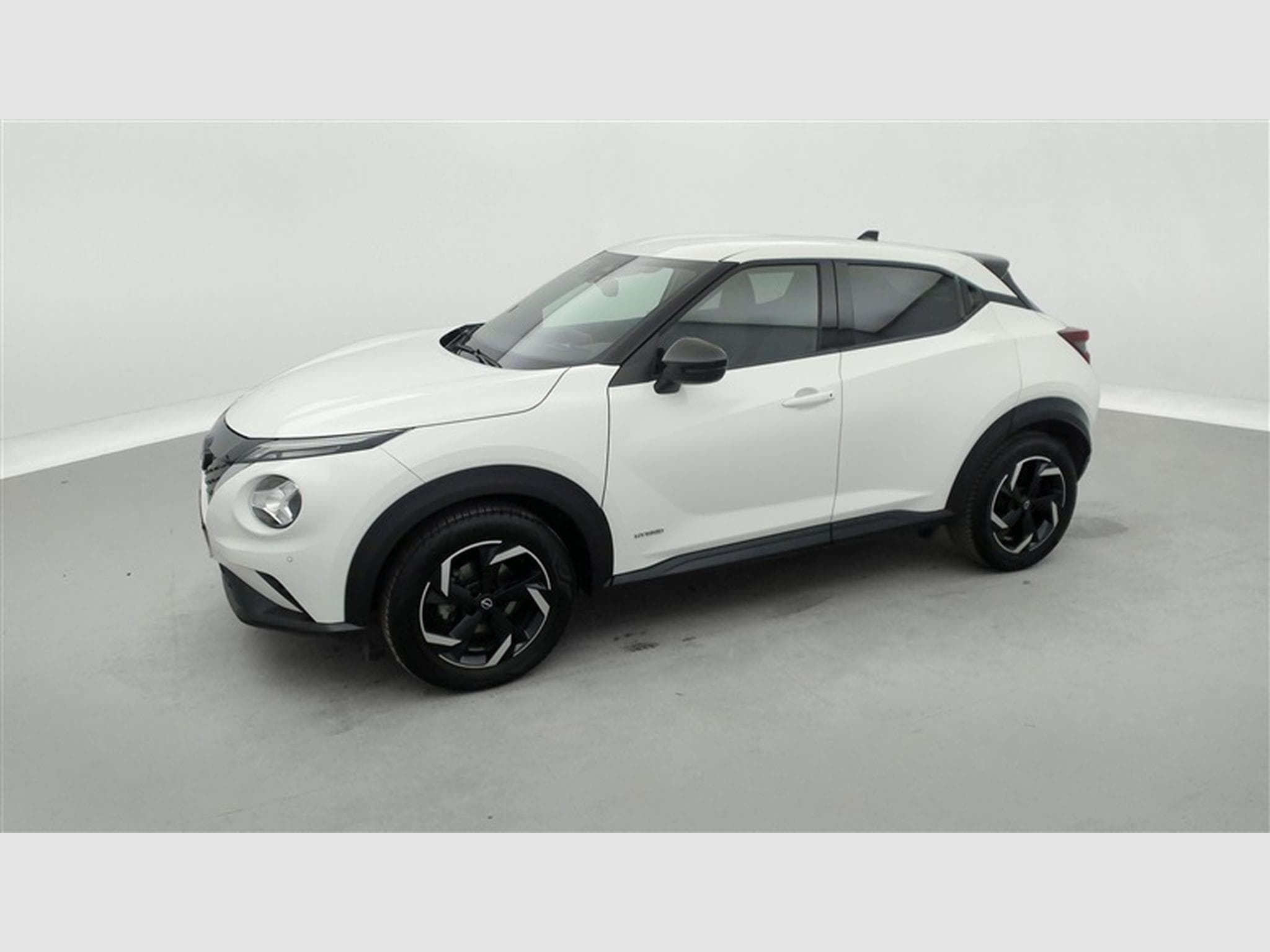 Nissan Juke 1.6 HEV N-Connecta AMT (2023) - Photo 21