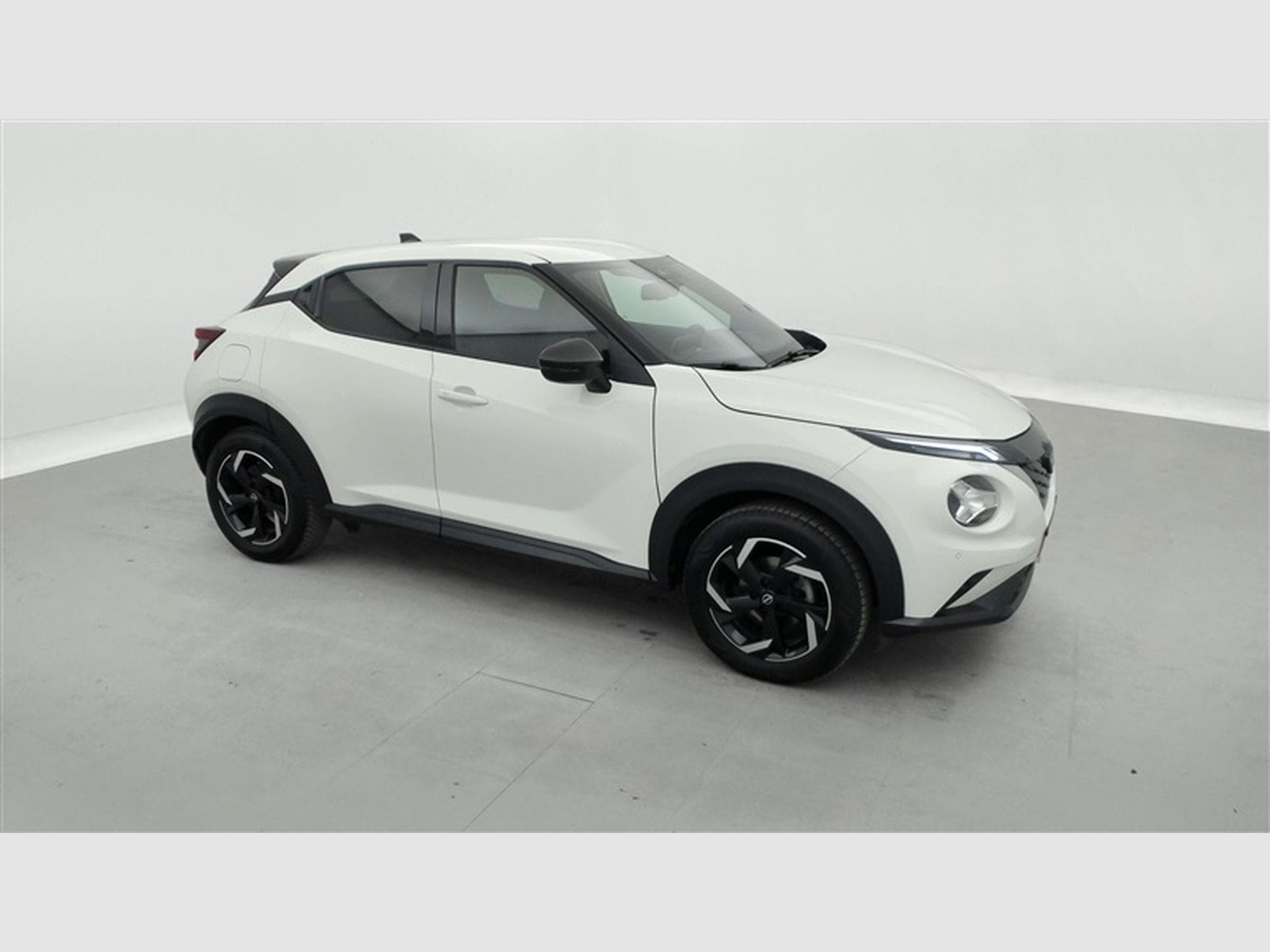 Nissan Juke 1.6 HEV N-Connecta AMT (2023) - Photo 23