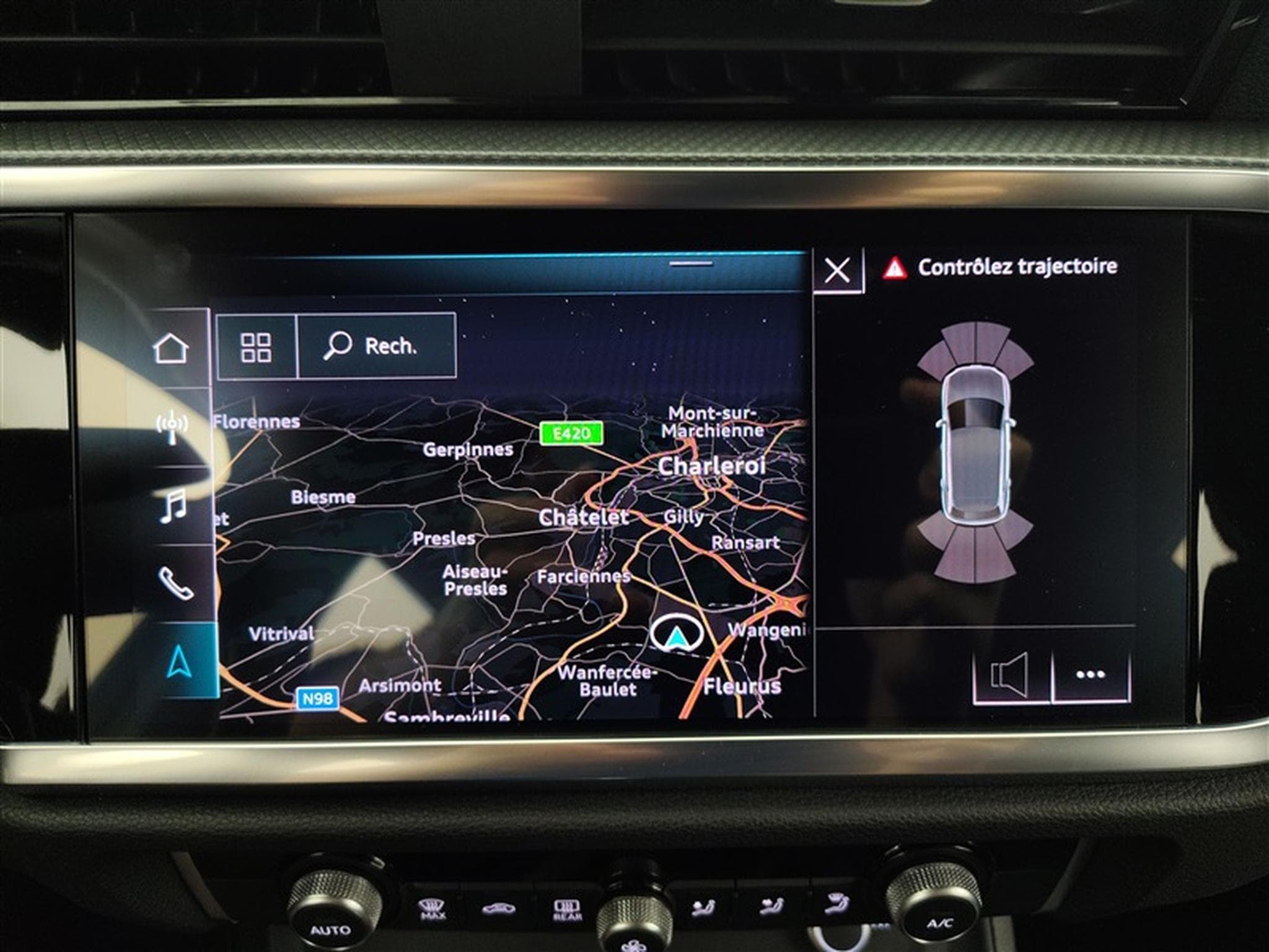 Audi Q3 35 TFSI 150cv S-Line NAVI / FULL LED / CUIR PARTIEL / JA 18" (2020) - Photo 18
