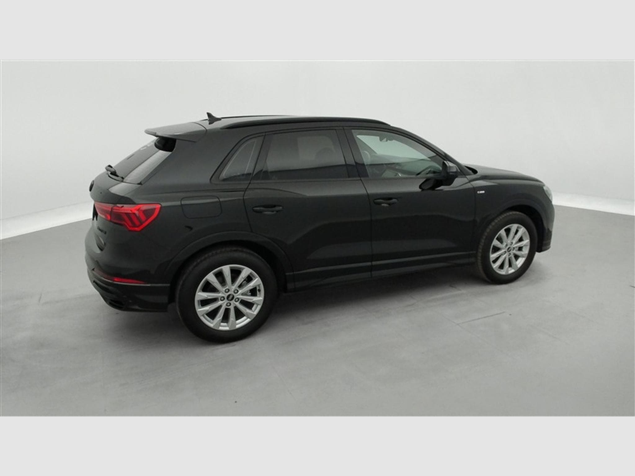 Audi Q3 35 TFSI 150cv S-Line NAVI / FULL LED / CUIR PARTIEL / JA 18" (2020) - Photo 24