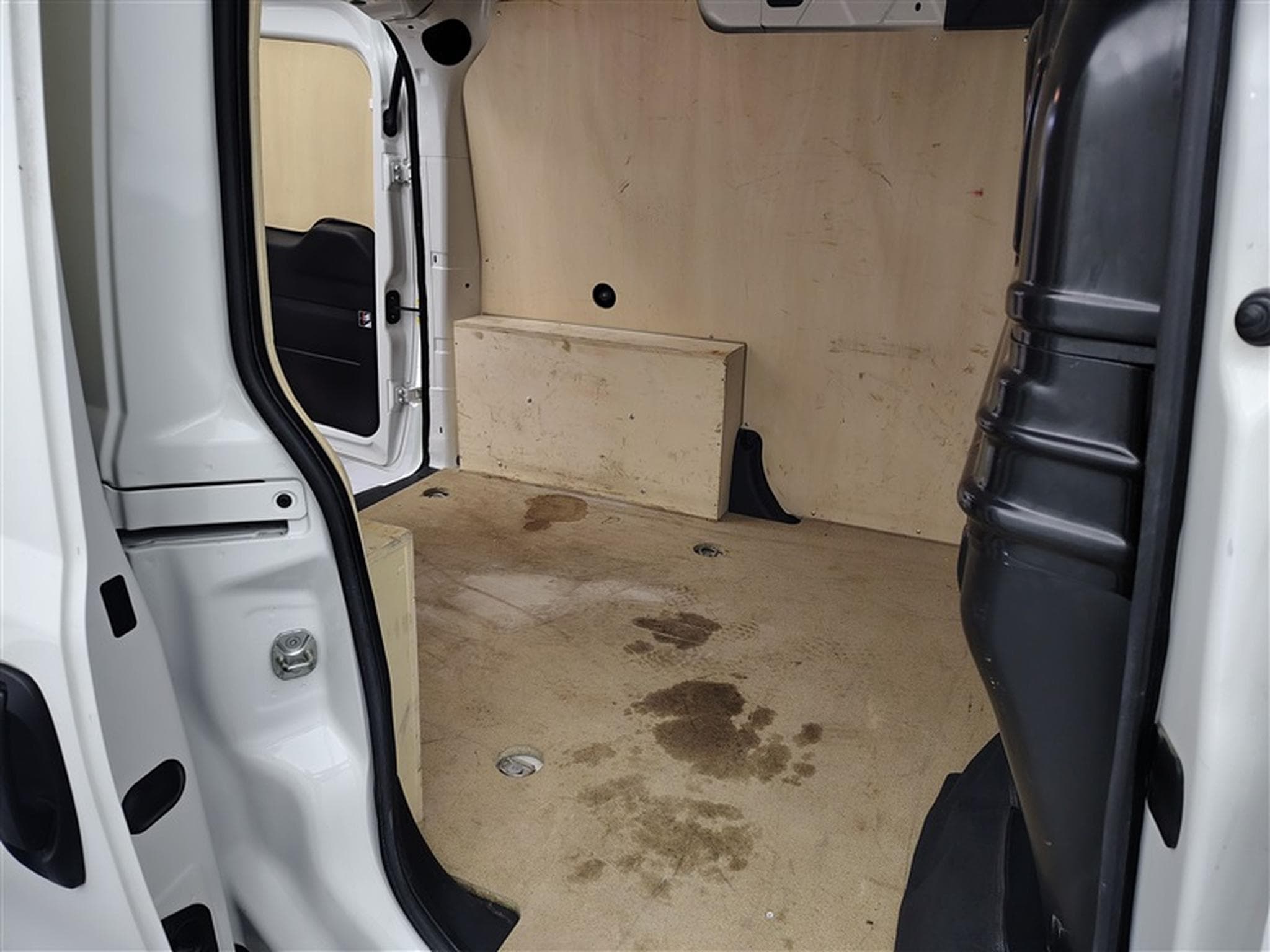 Fiat Doblo 1.6 MJET Cargo CLIM / CARPLAY (2023) - Photo 13