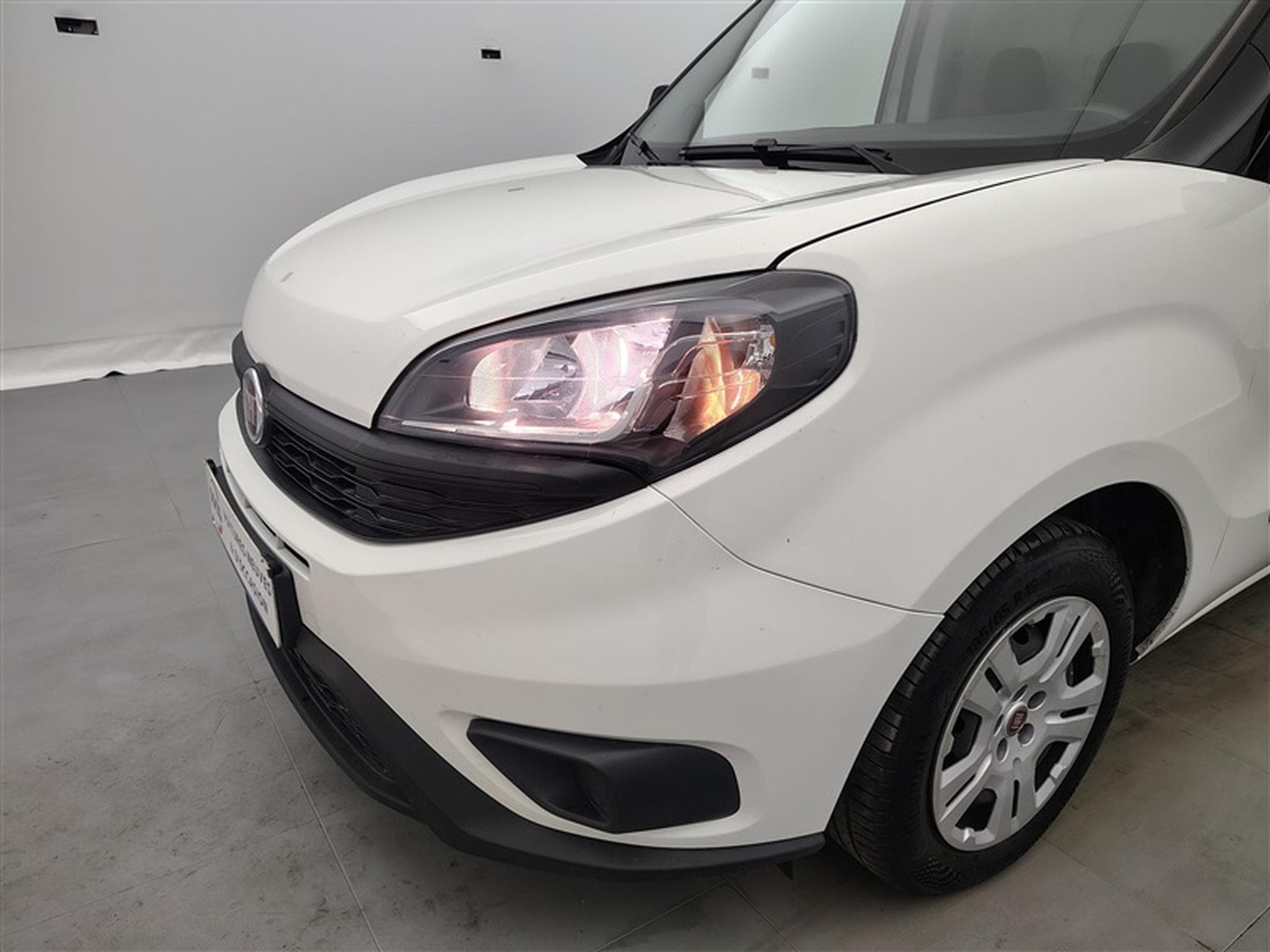 Fiat Doblo 1.6 MJET Cargo CLIM / CARPLAY (2023) - Photo 15