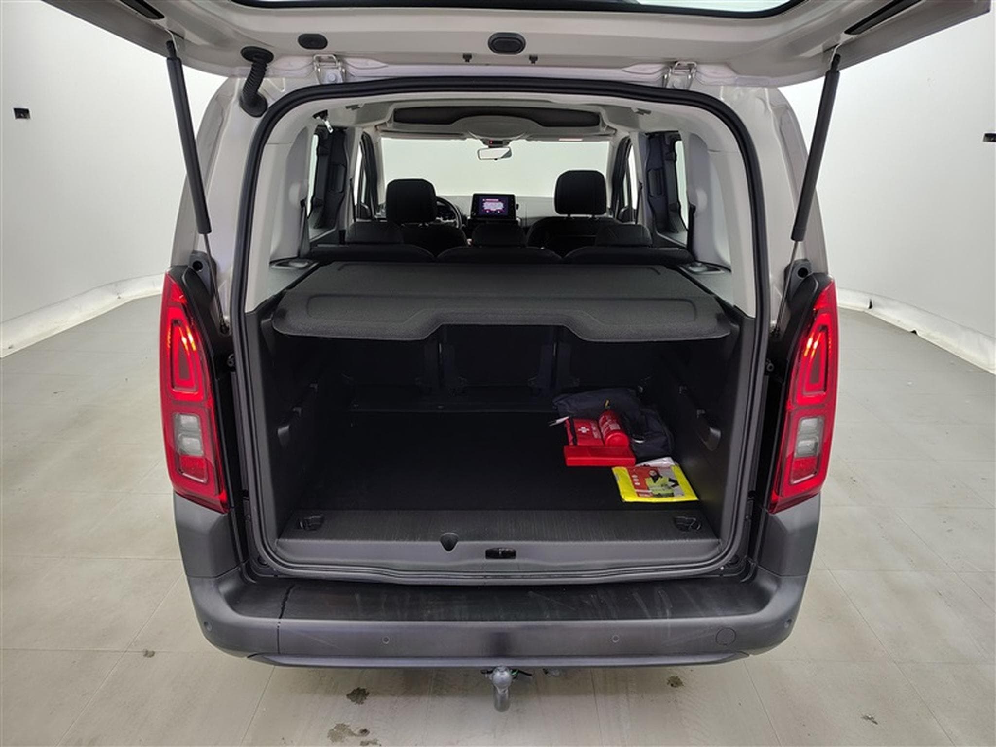 Citroen Berlingo 1.2 PureTech M *NAVI/CAM360/CARPLAY/PDC* (2022) - Photo 14