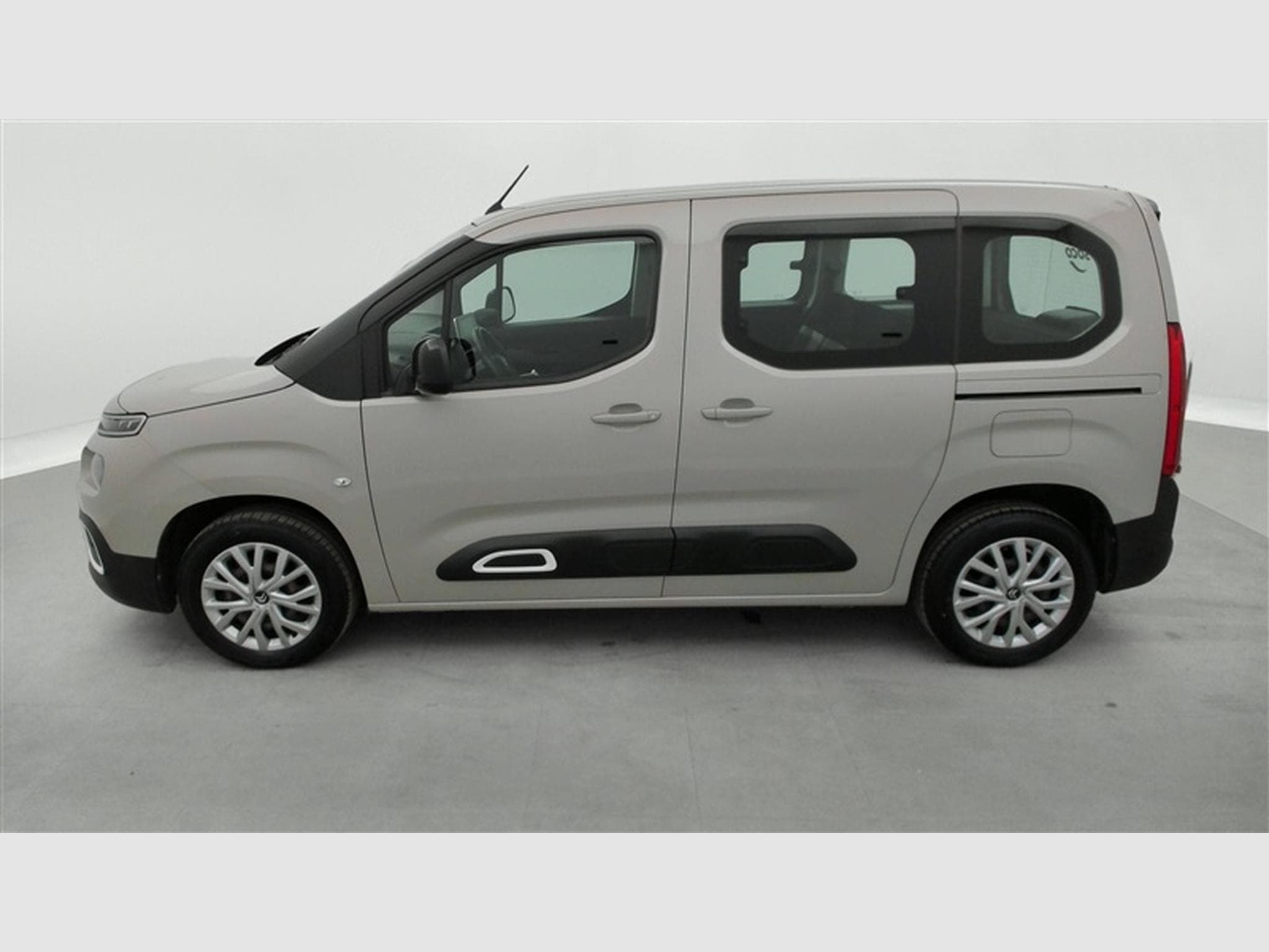 Citroen Berlingo 1.2 PureTech M *NAVI/CAM360/CARPLAY/PDC* (2022) - Photo 3