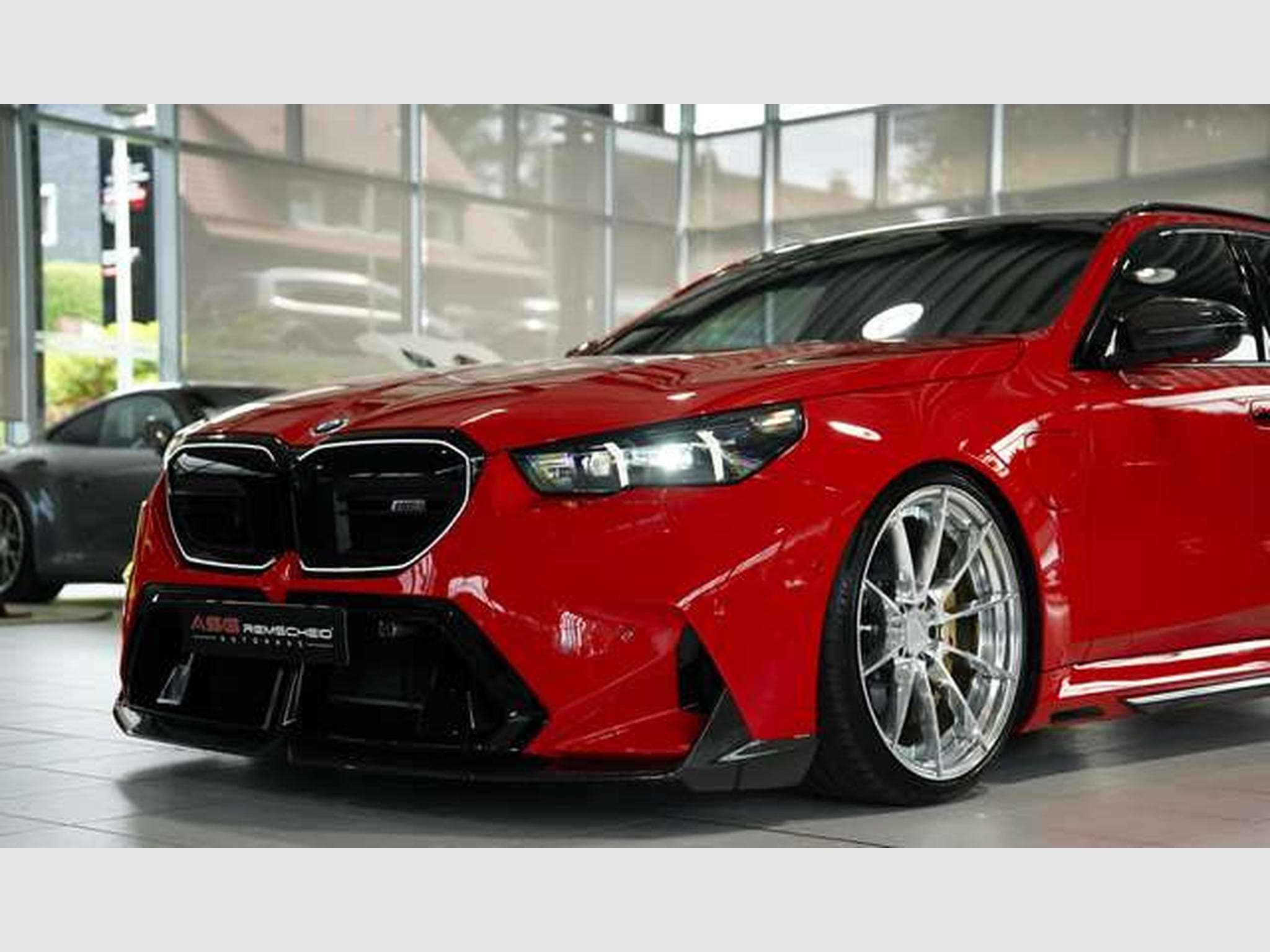 BMW M5 Touring 1.H *Carbon*Keramik*Grail*RossoCorsa (2025) - Photo 19