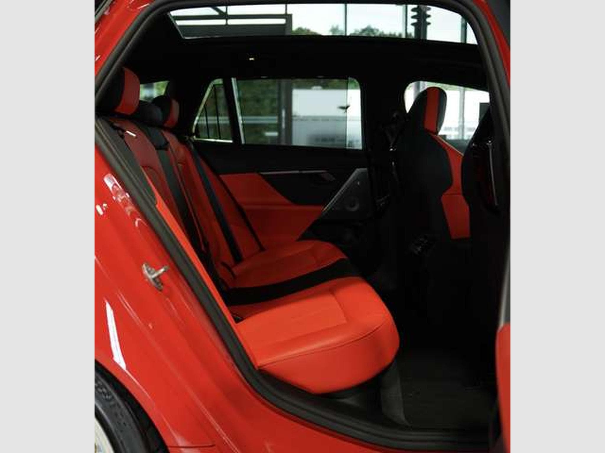 BMW M5 Touring 1.H *Carbon*Keramik*Grail*RossoCorsa (2025) - Photo 27